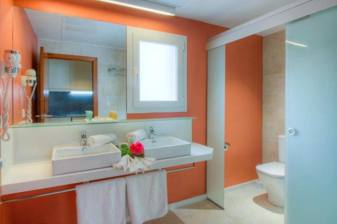 Studio with Terrace,1017827428:JPEG