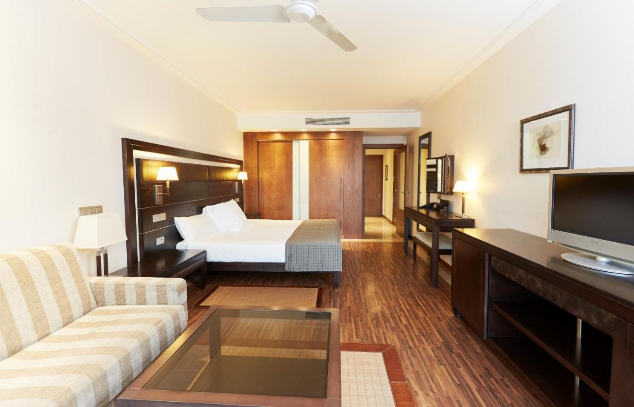 Suite Junior avec Vue sur la Mer et Accès au Spa