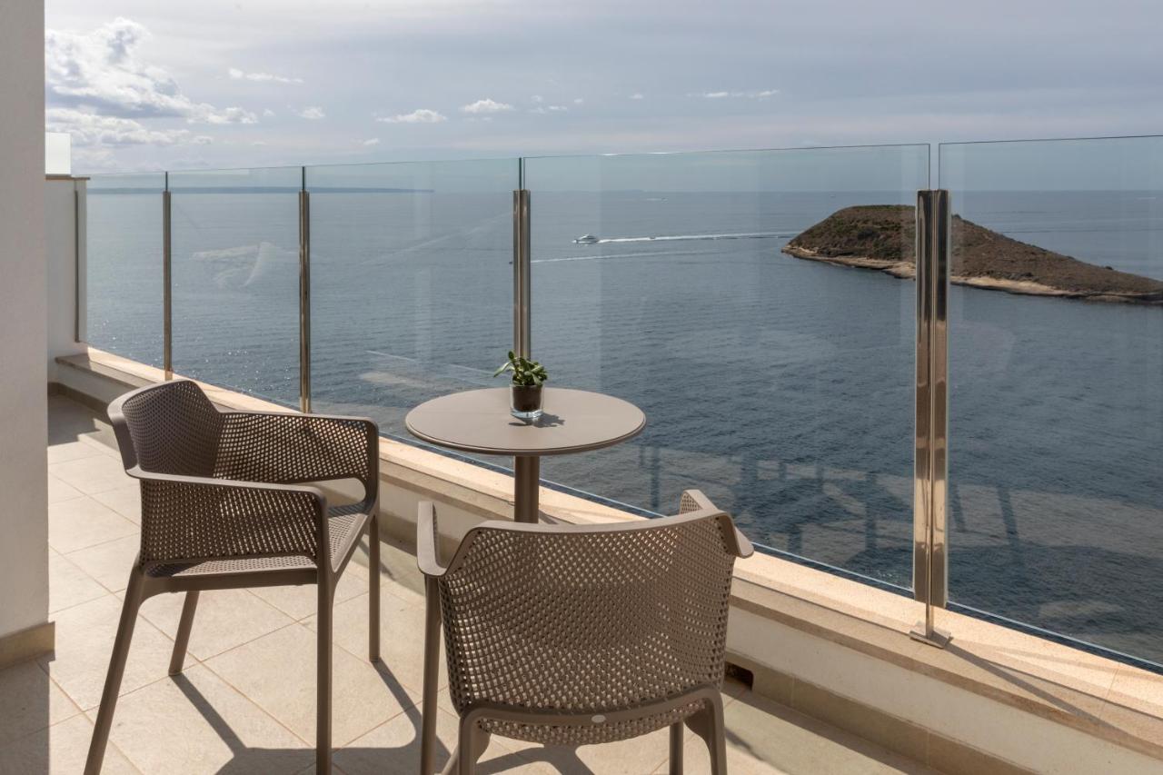 Cozy Suite with Sea View,1132618767:JPEG