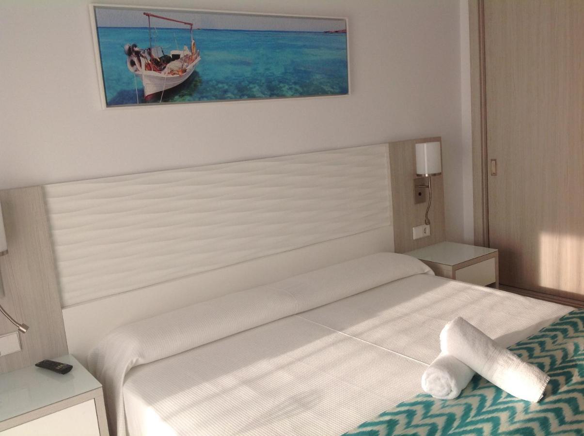 Apartamento con vistas a la piscina