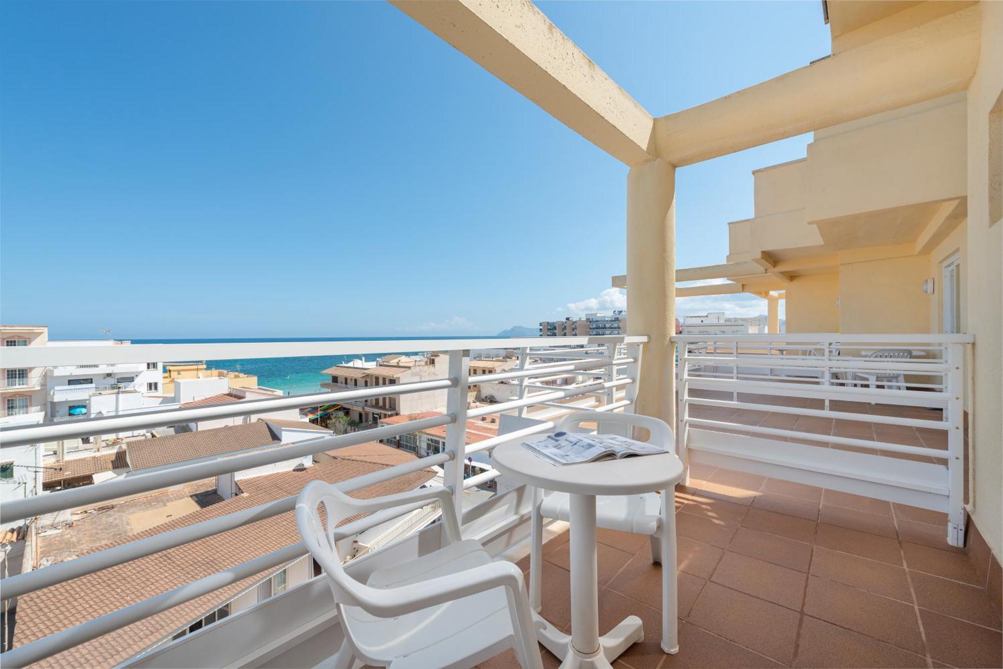 Deluxe Double Room with Balcony and Sea View,1229662214:JPEG