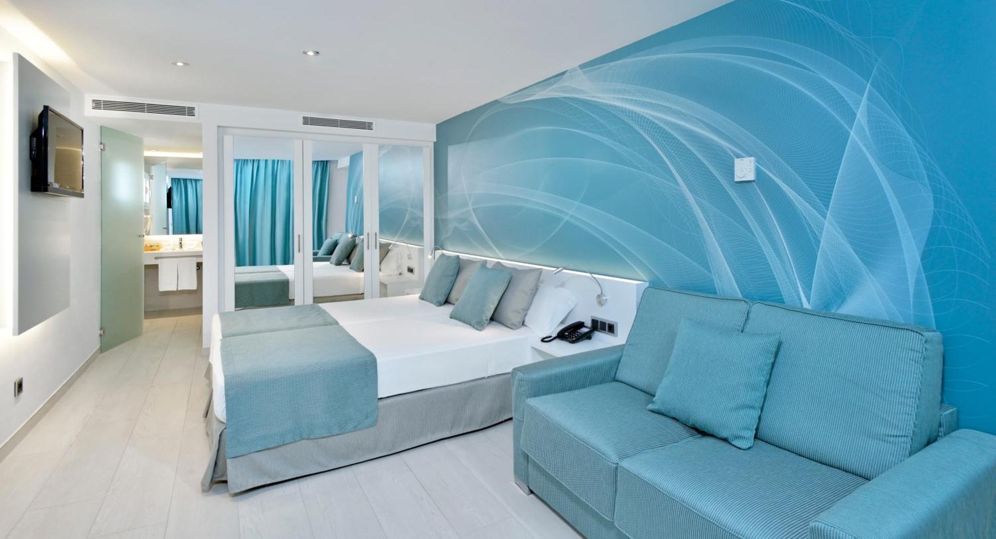 Superior Triple Room