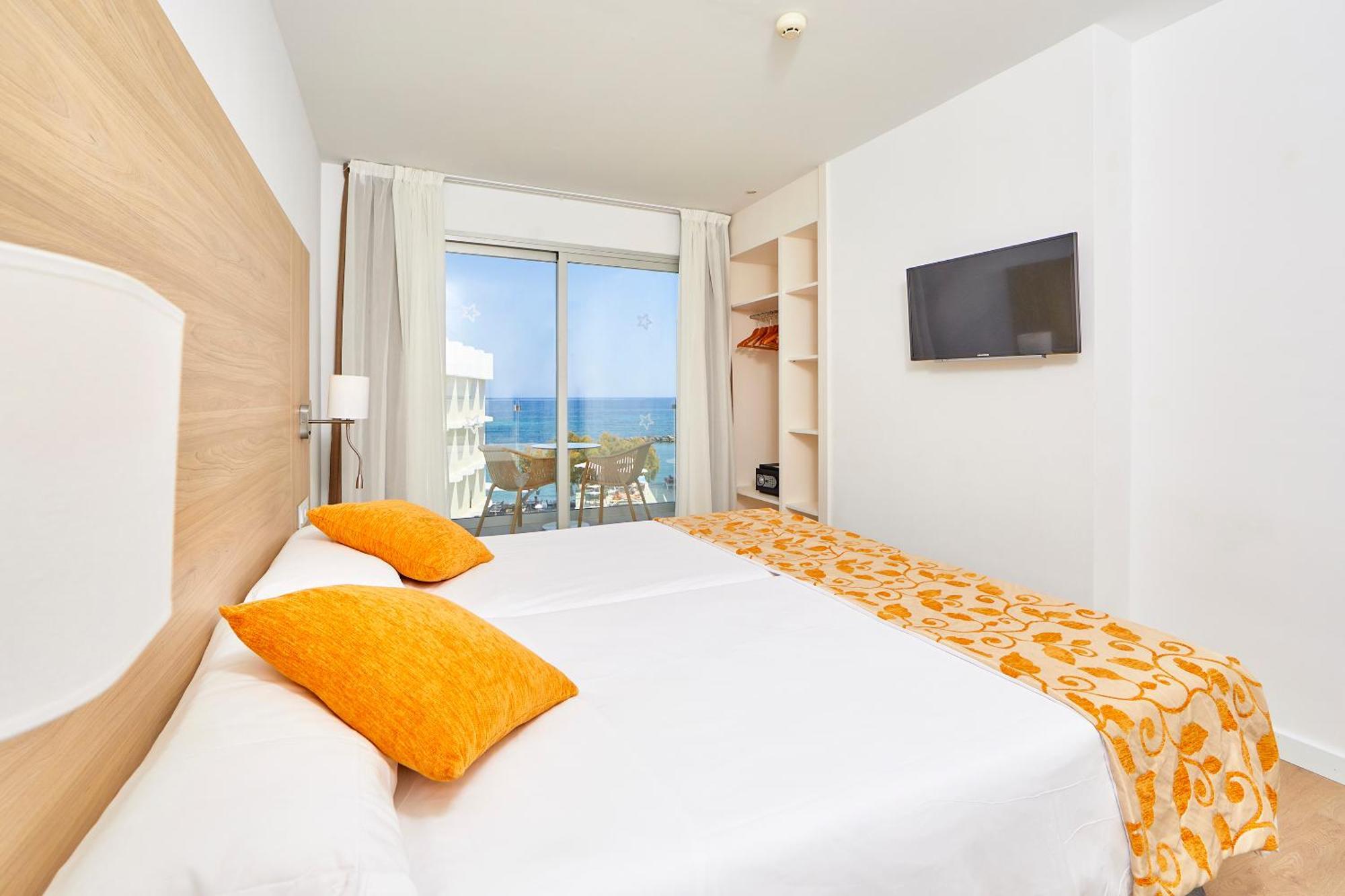 Habitación Doble con vistas frontales al mar