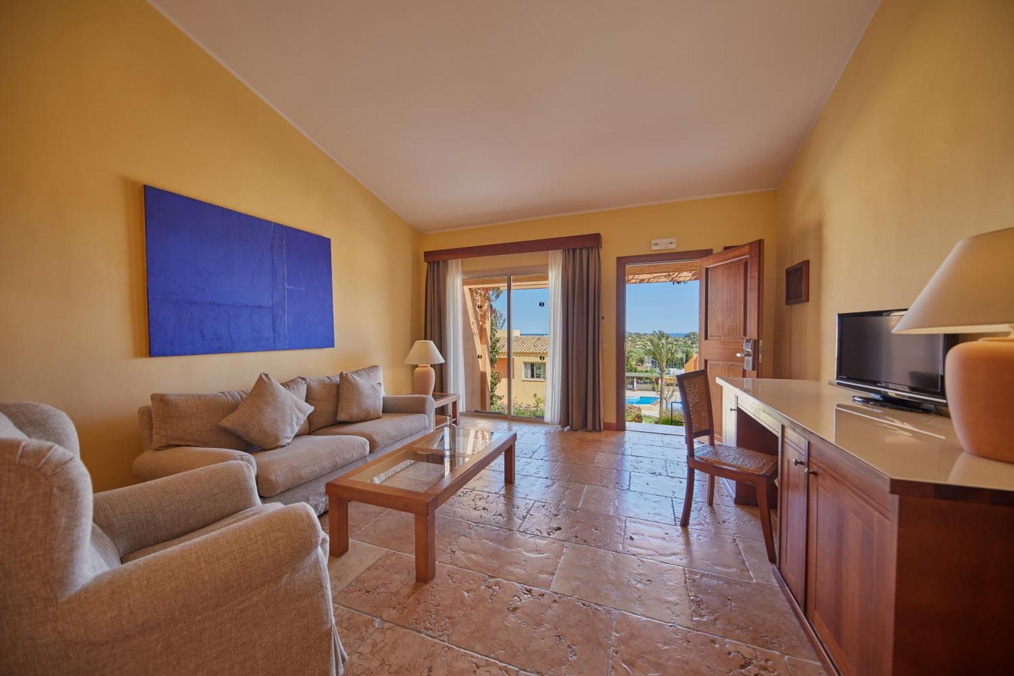 Suite with Garden View,1207542544:JPEG