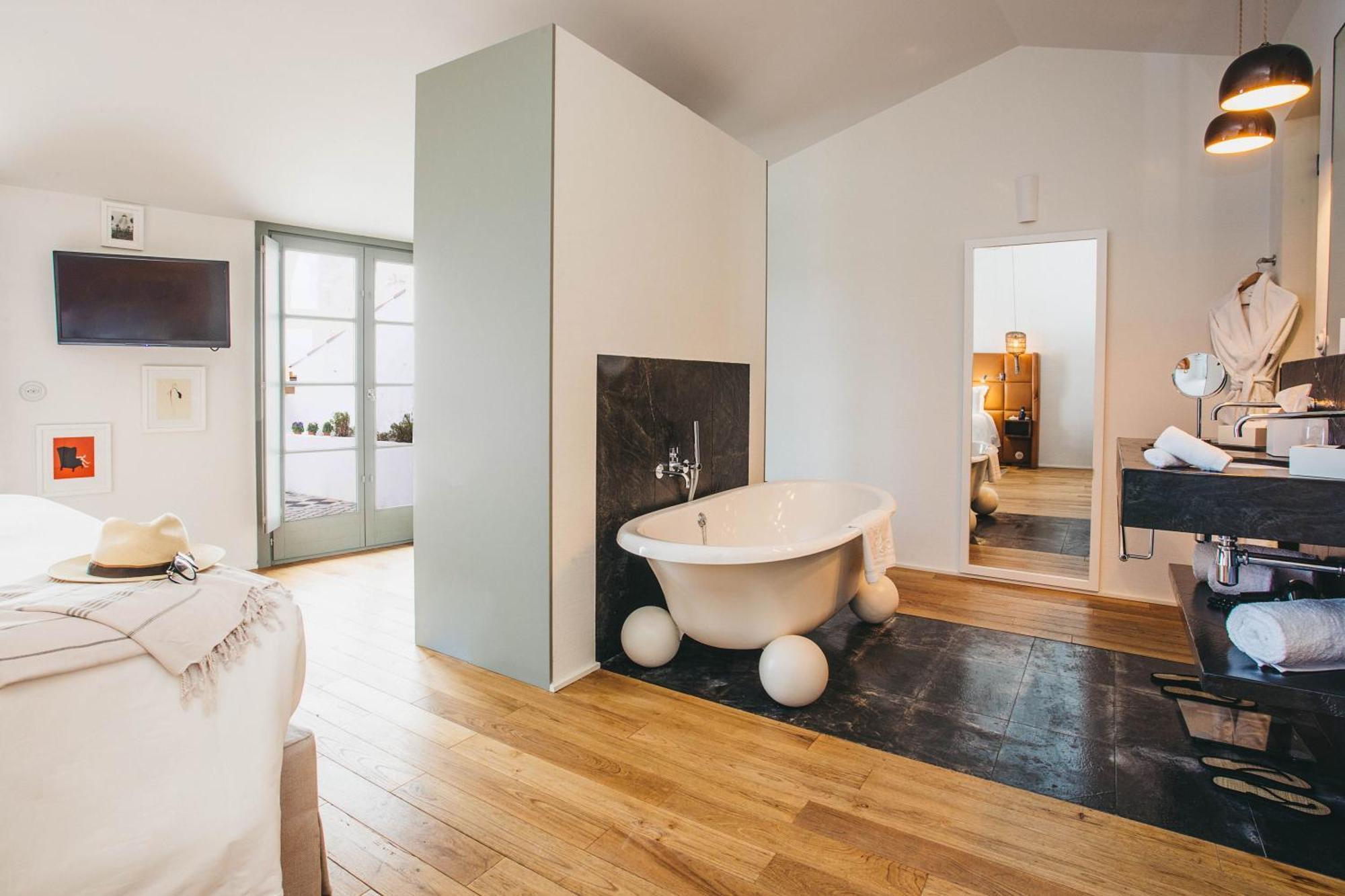 Suite avec Terrasse et Accès au Spa