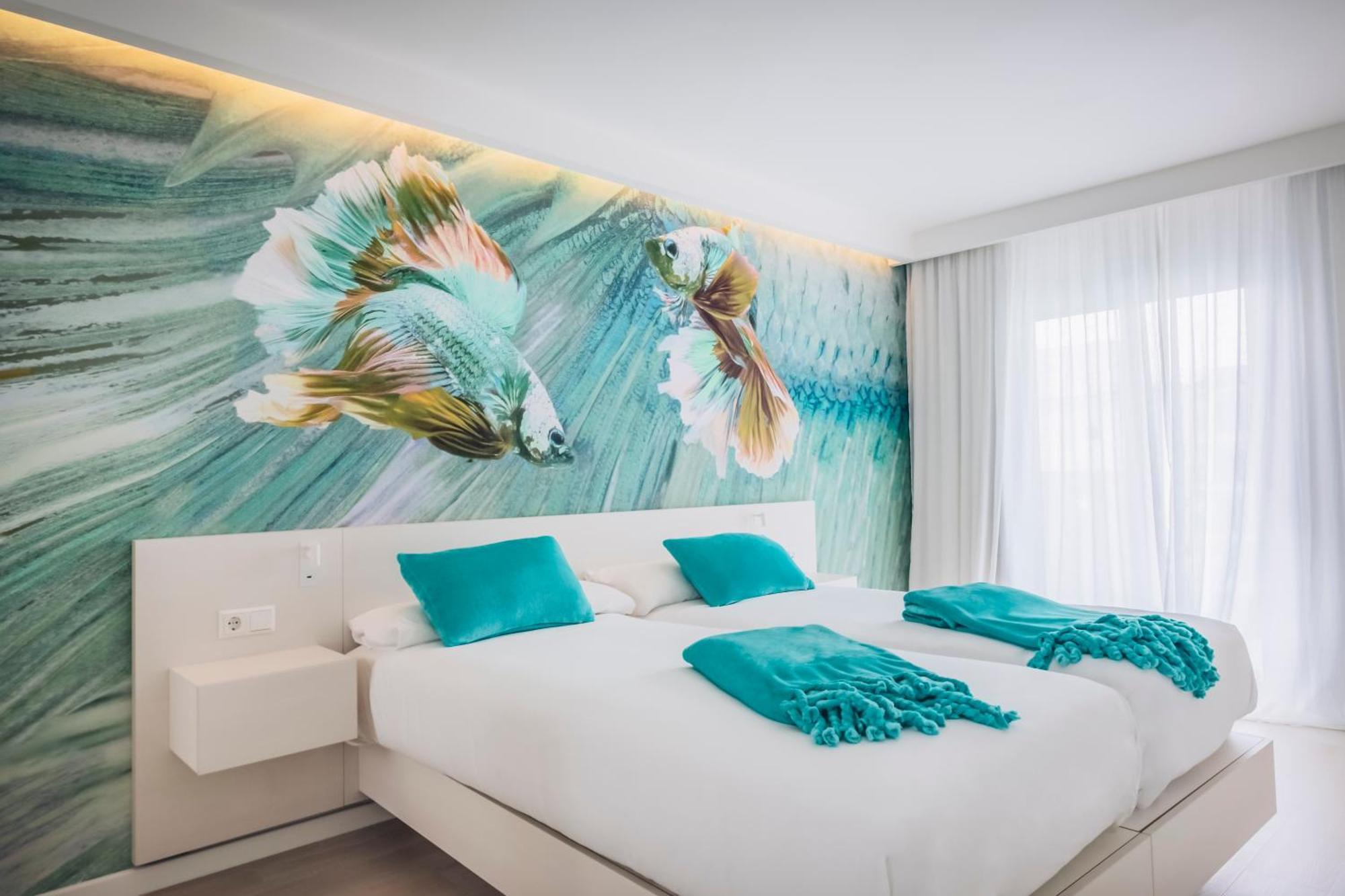 Family Room,1306708747:JPEG