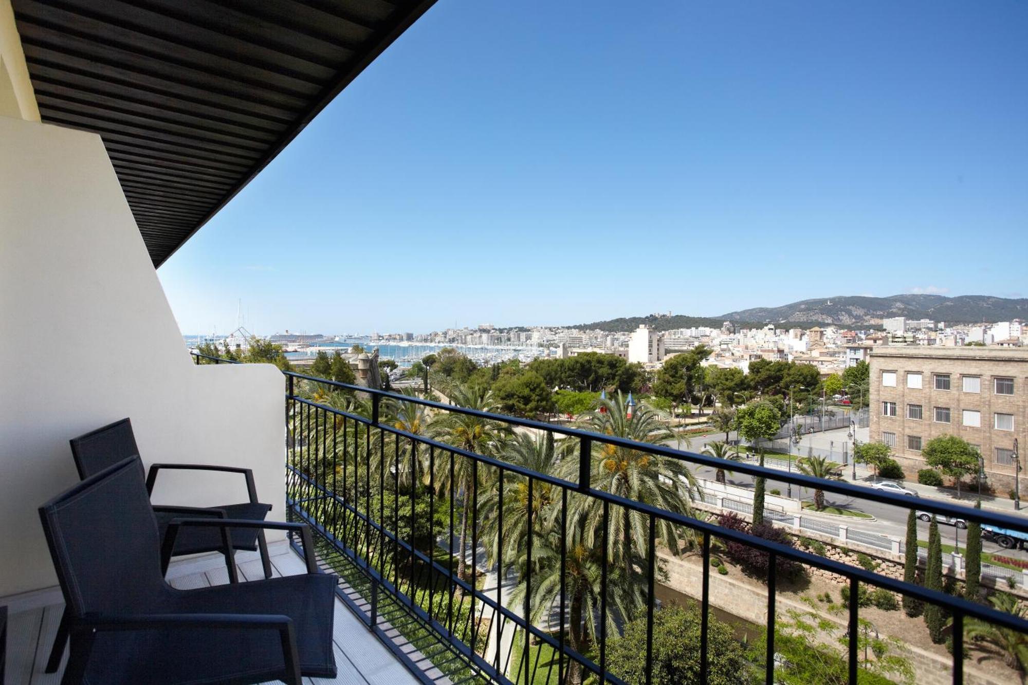 Deluxe Double Room with Premium View