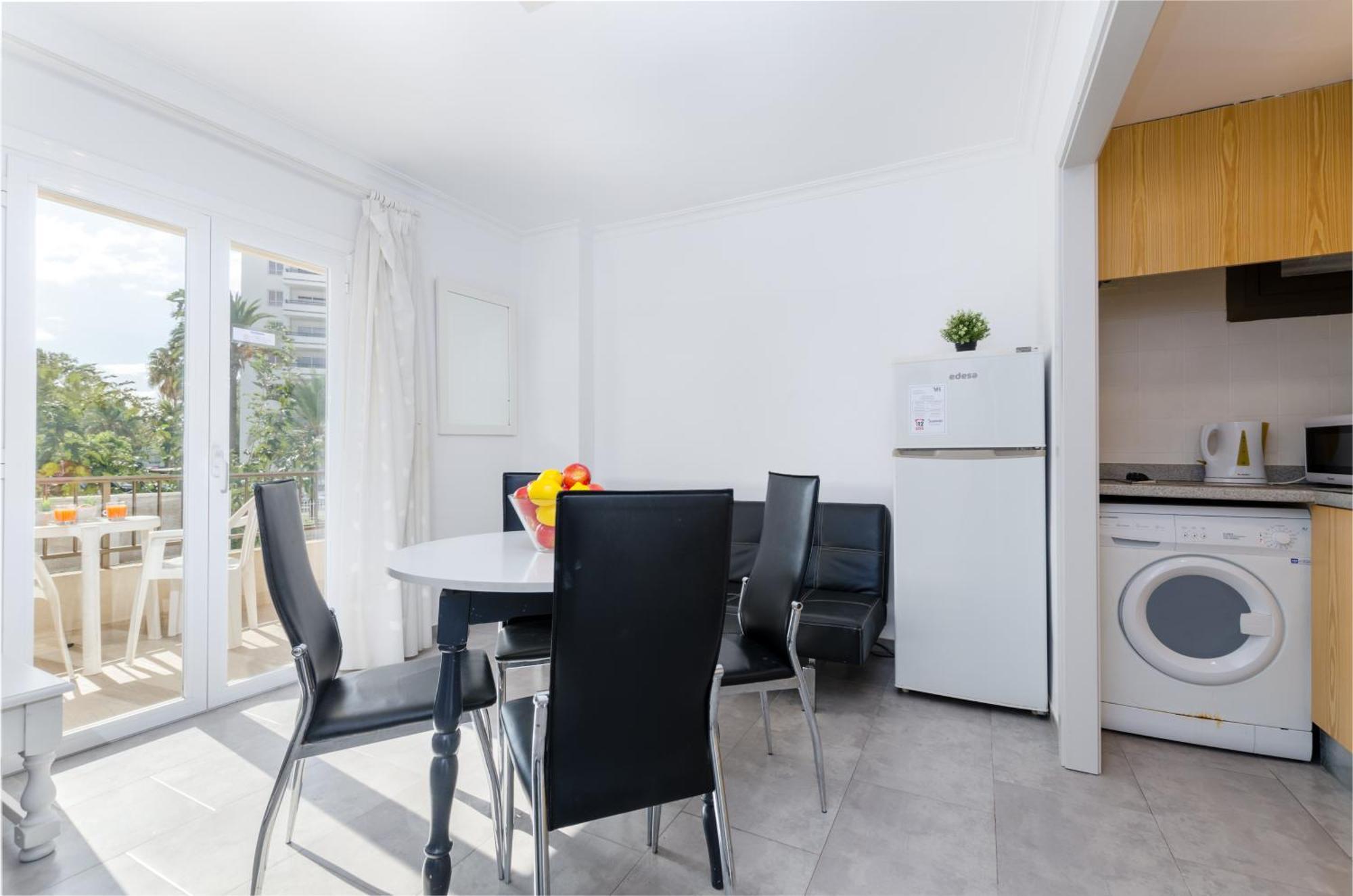 Two-Bedroom Apartment,1272366550:JPEG