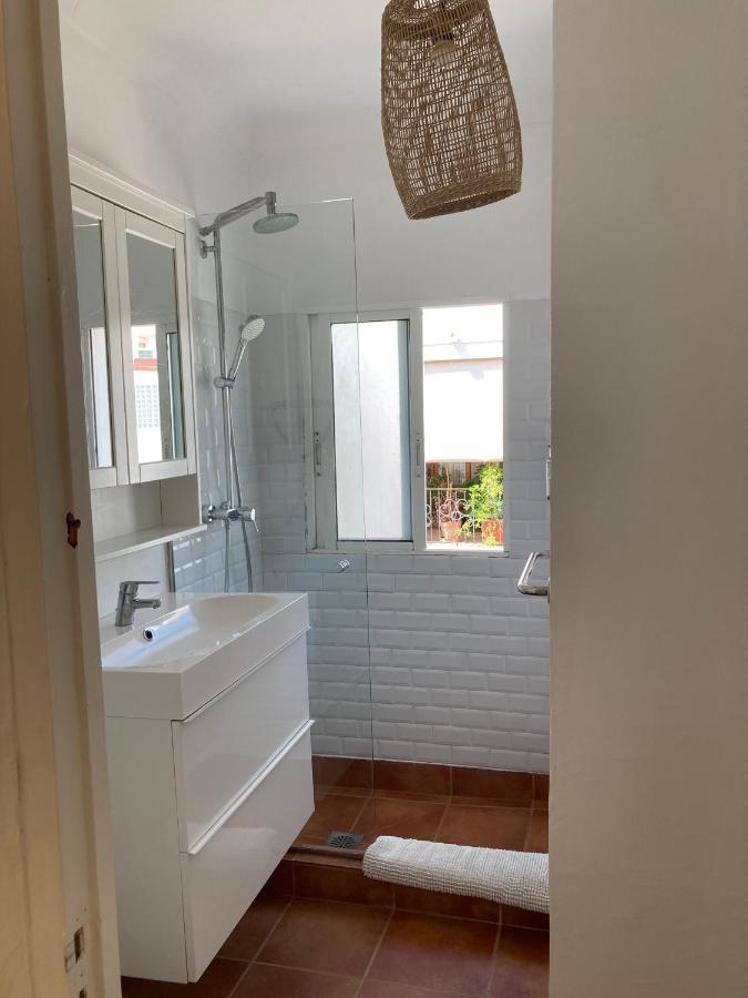 Double Room with Private External Bathroom
