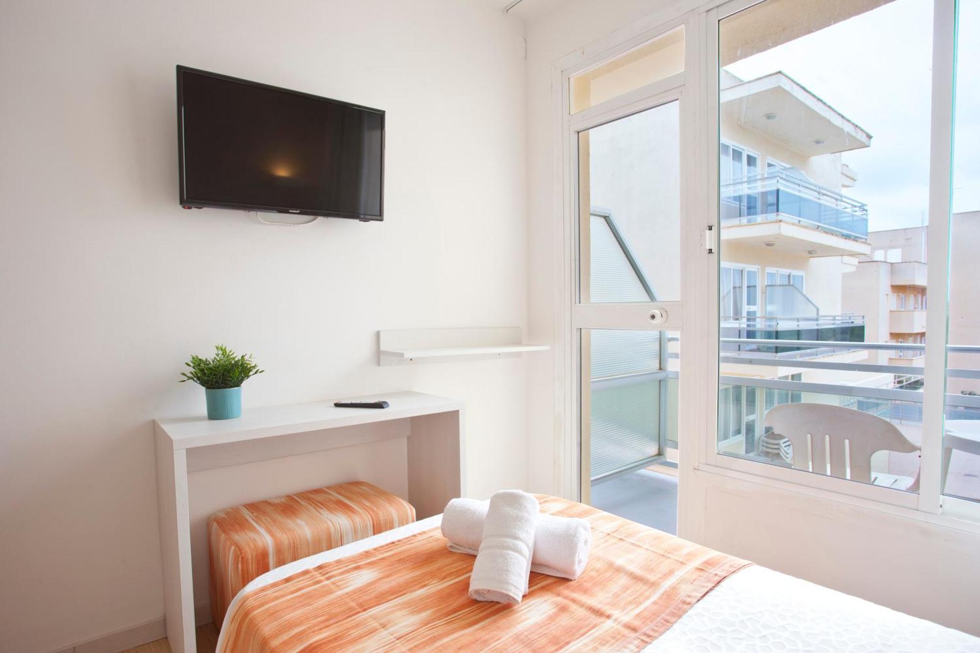 Einzelzimmer mit Balkon