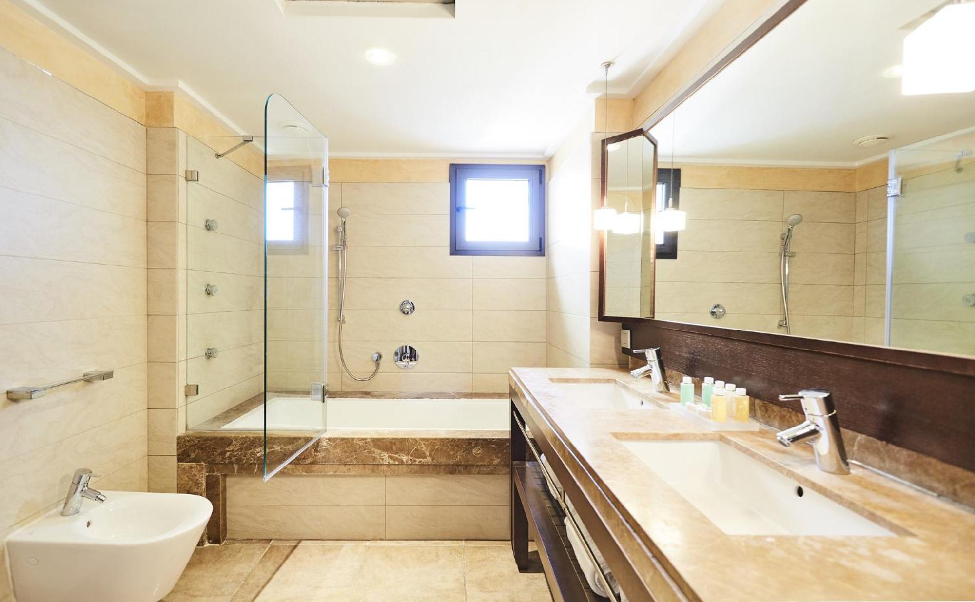 Chambre Double de Luxe avec Vue sur Mer et Accès au Spa