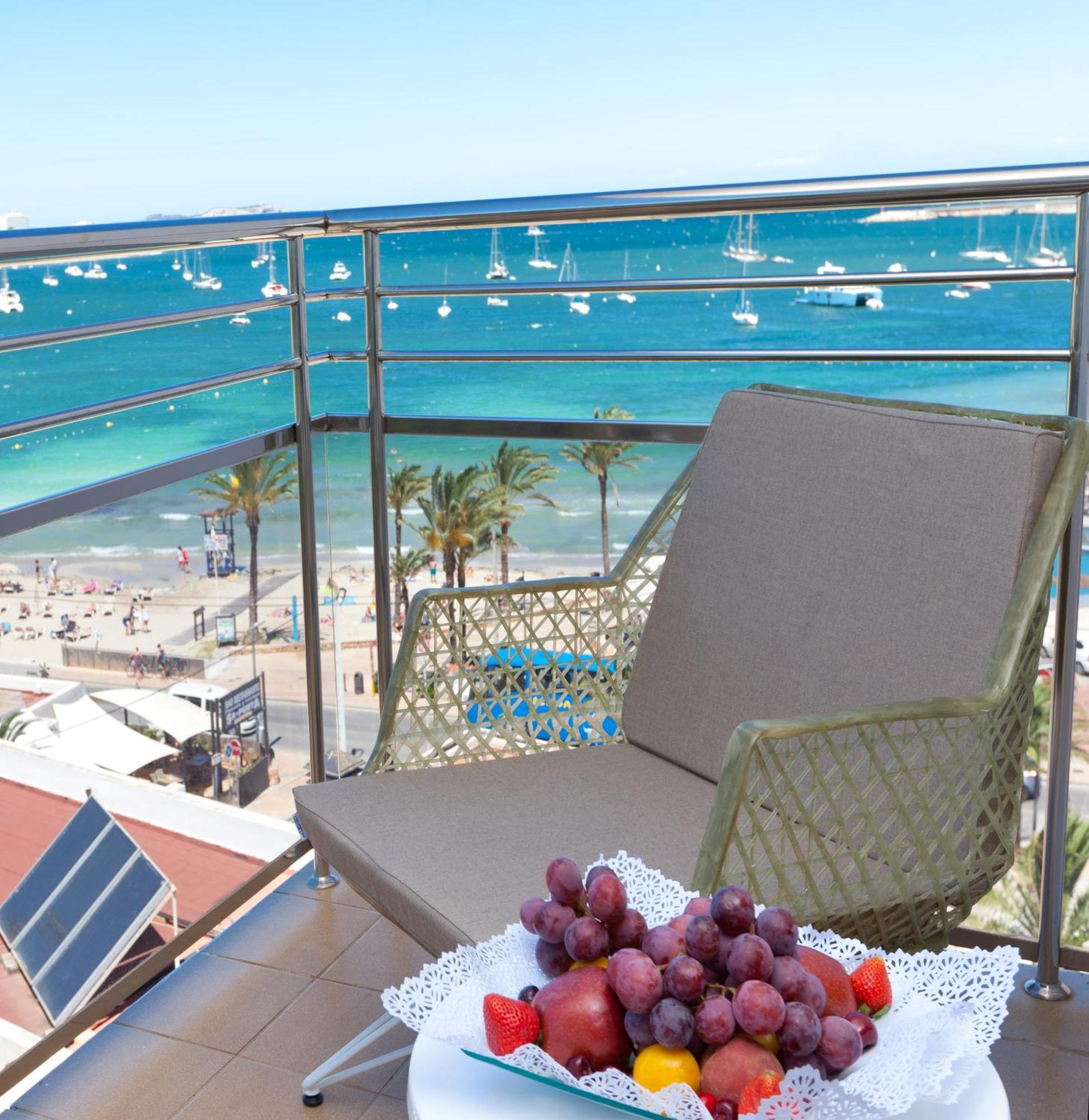 Suite met Balkon en Uitzicht op Zee (2 volwassenen + 2 kinderen)