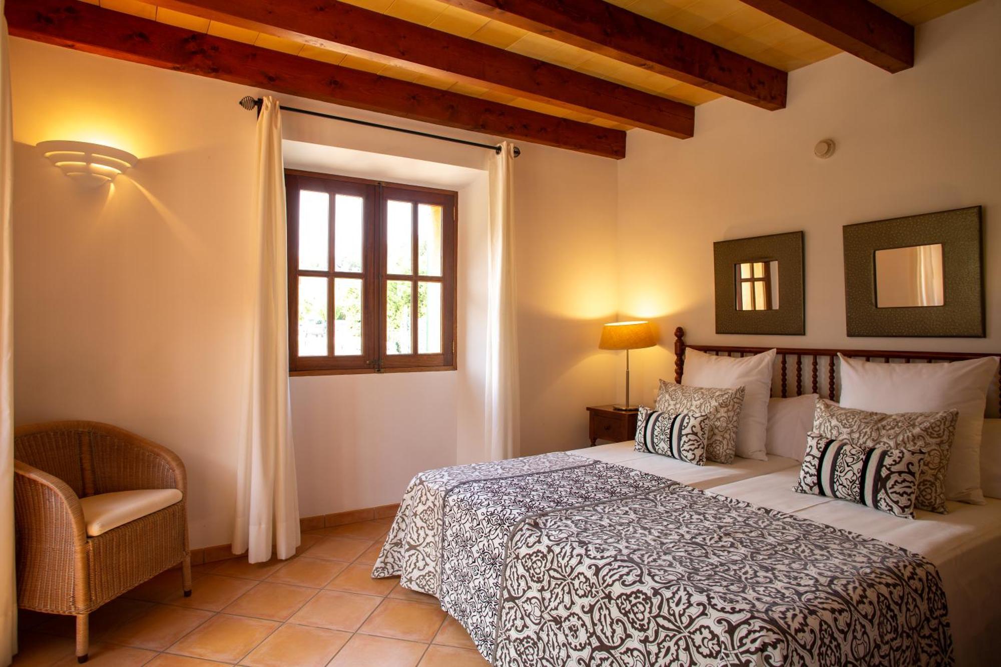 One-Bedroom Apartment Terrace,1280727490:JPEG
