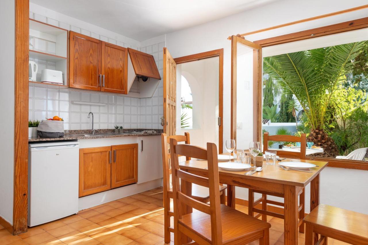 Standard Apartment,1318329058:JPEG