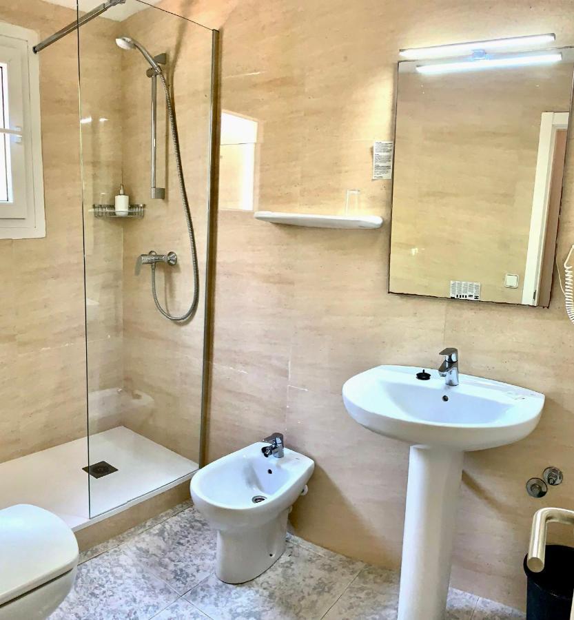 Deluxe Double or Twin Room with Sea View,1645649014:JPEG