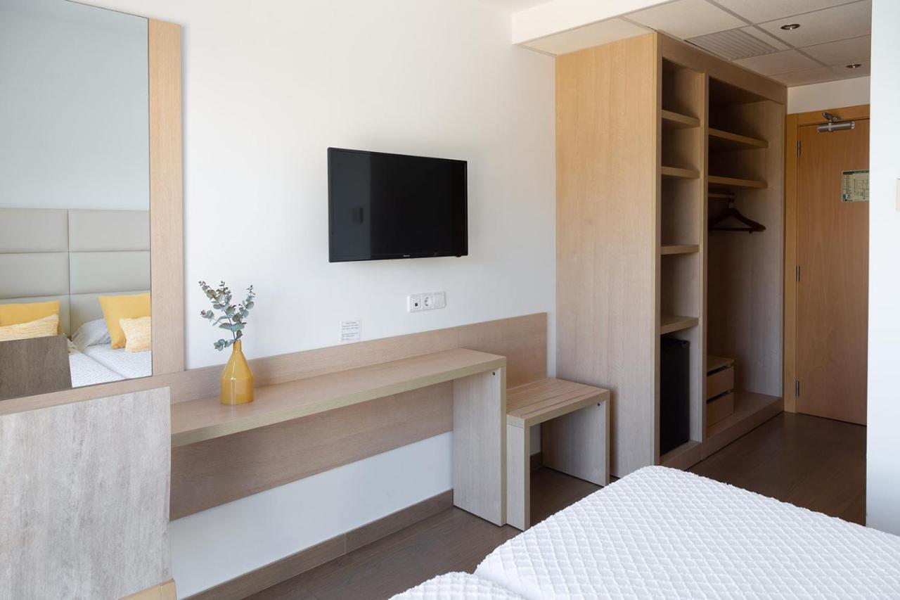 Twin Room with Sea View,1381433564:JPEG