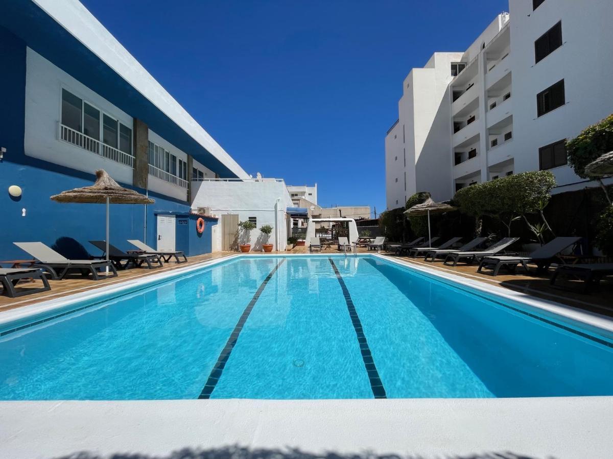 Two-Bedroom Apartment with Terrace (4 Adults)
