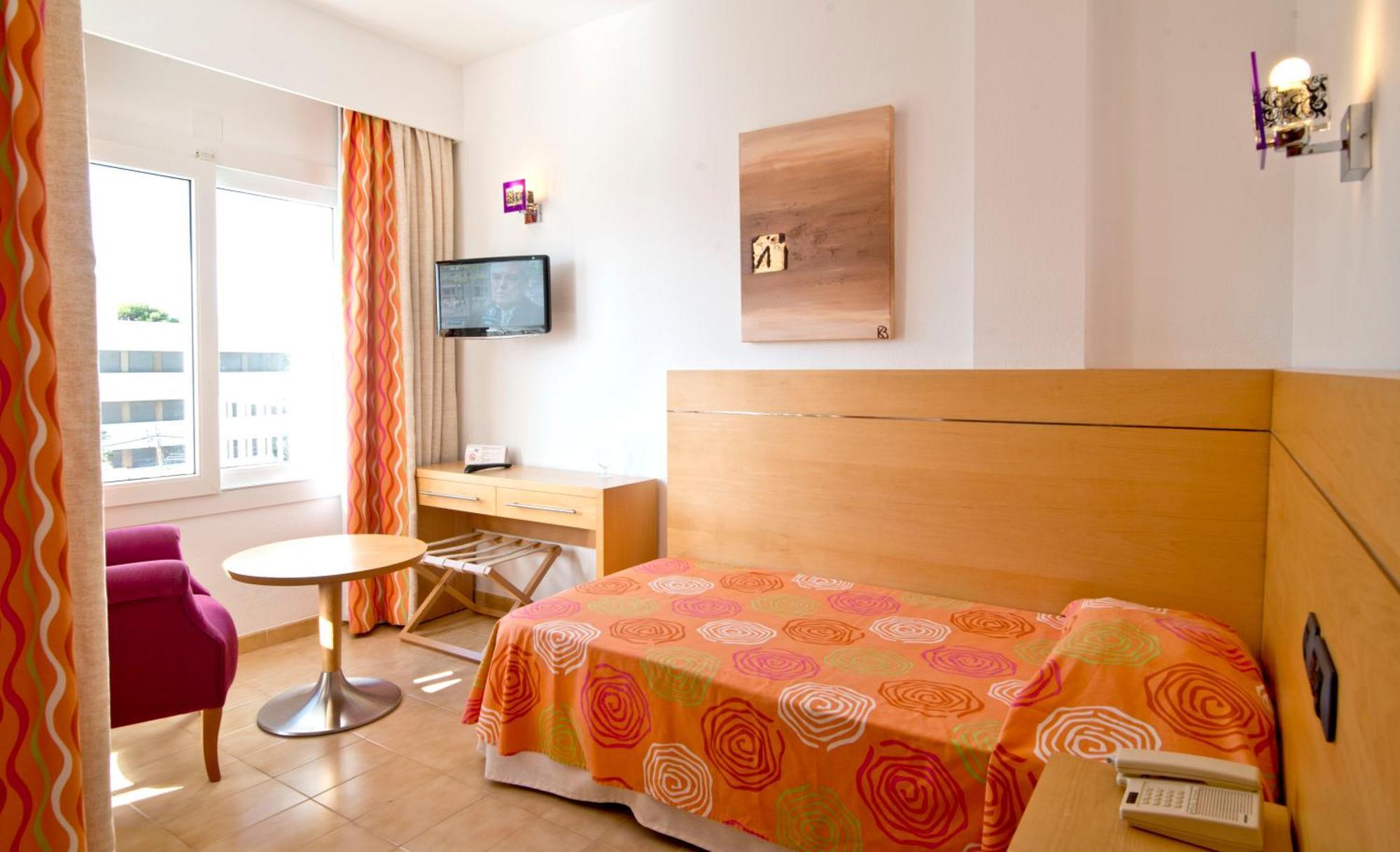 Single Room Balcony,1460972881:JPEG