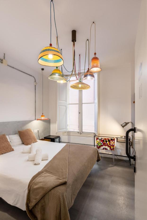 Small Double Room,1538351059:JPEG