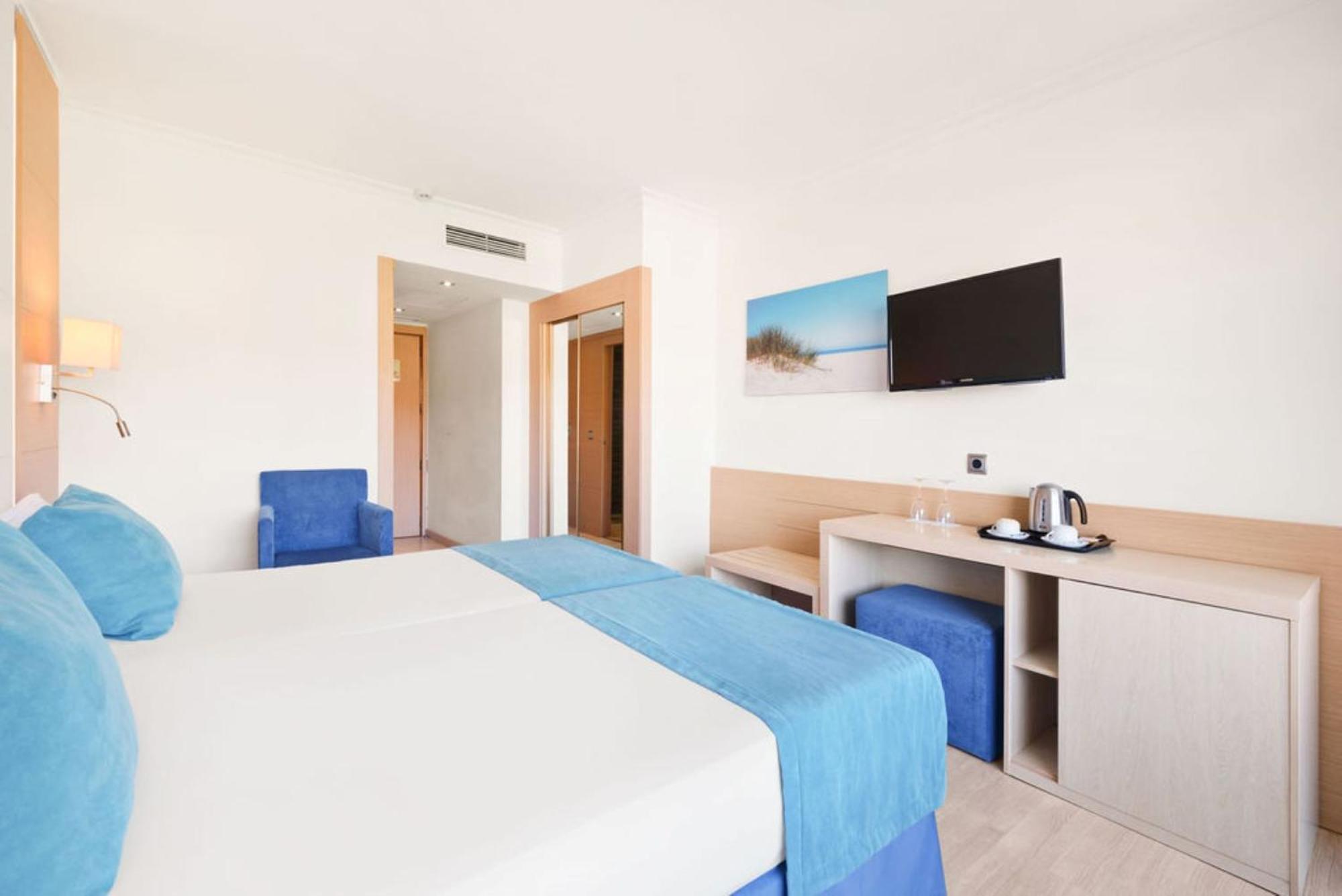 Double Room with Balcony,1542789787:JPEG