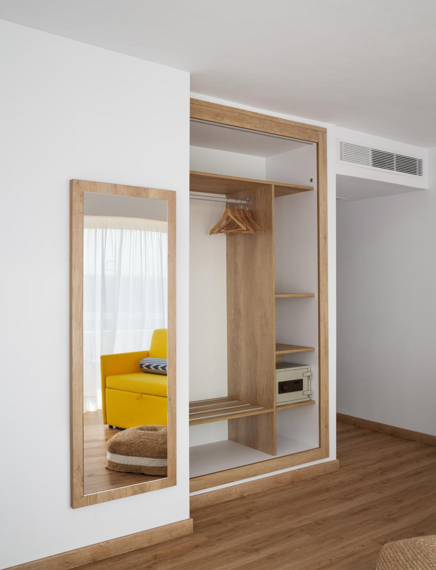 Superior Twin Room,1559598550:JPEG