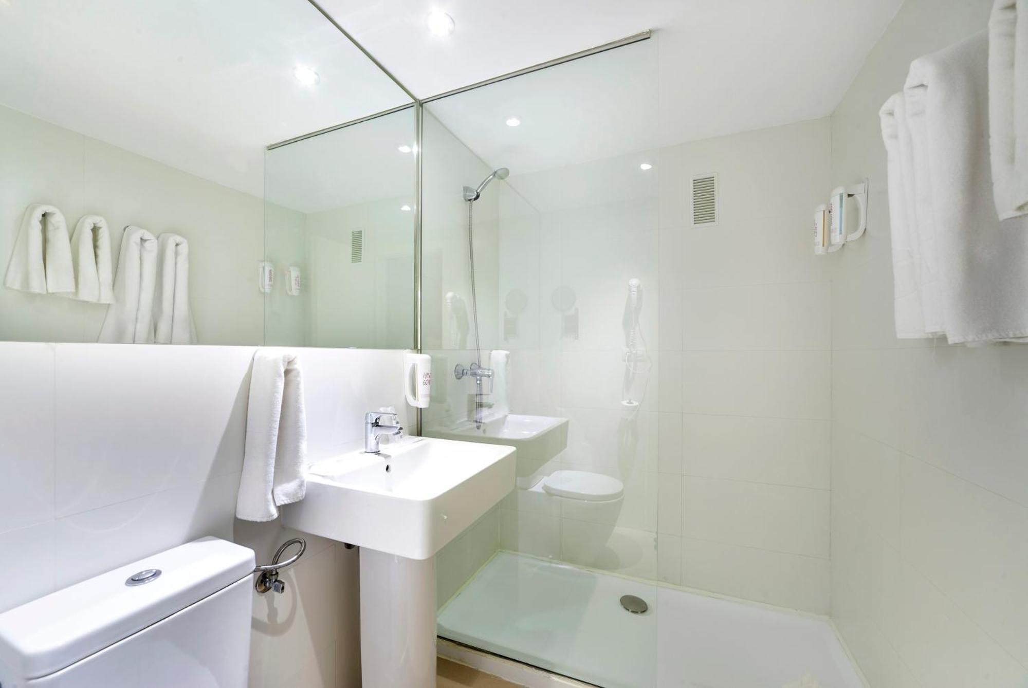 Suite with Waterpark View
