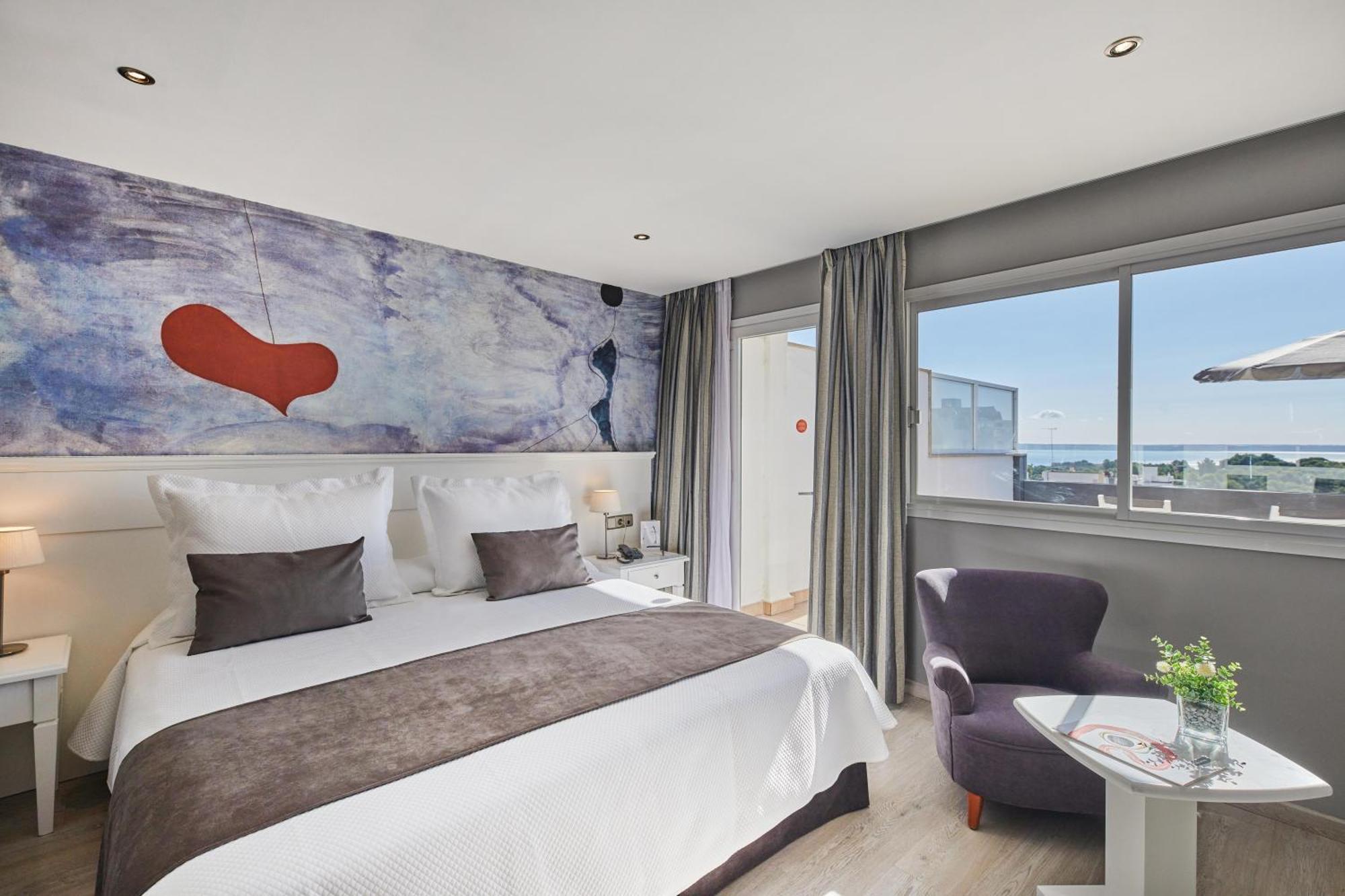 Deluxe Double or Twin Room with Sea View
