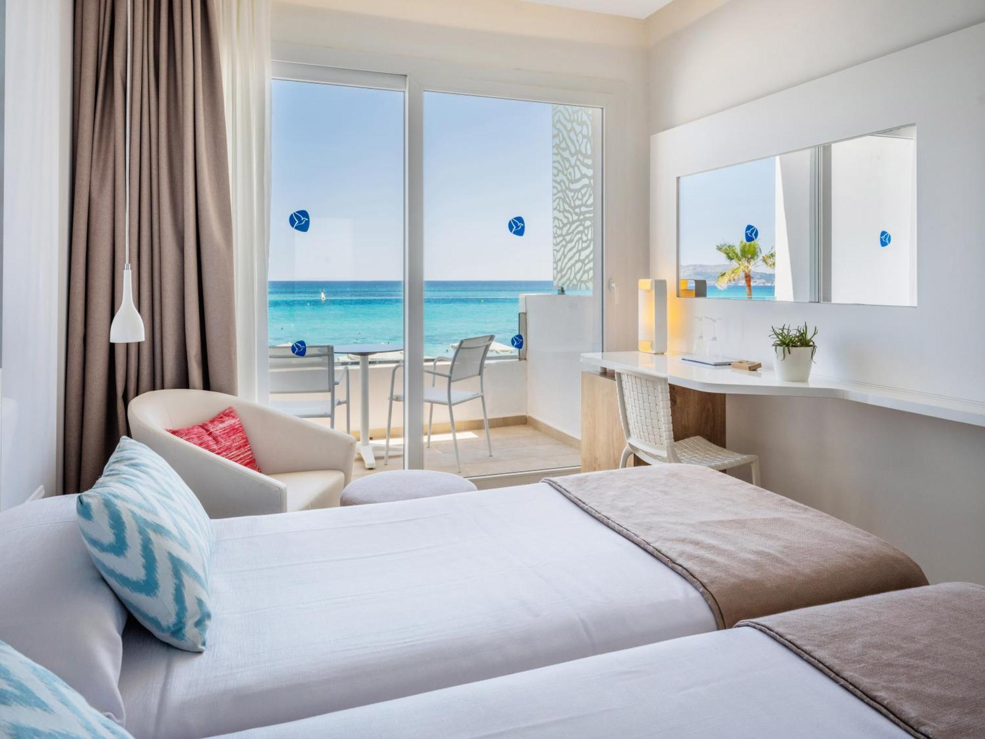 Twin Room Sea View