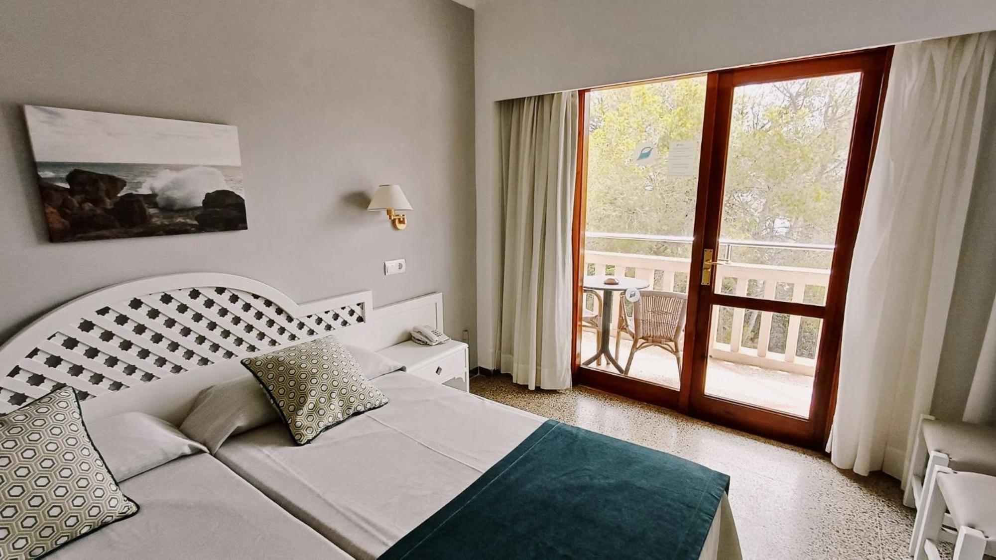 Double Room Side Sea View