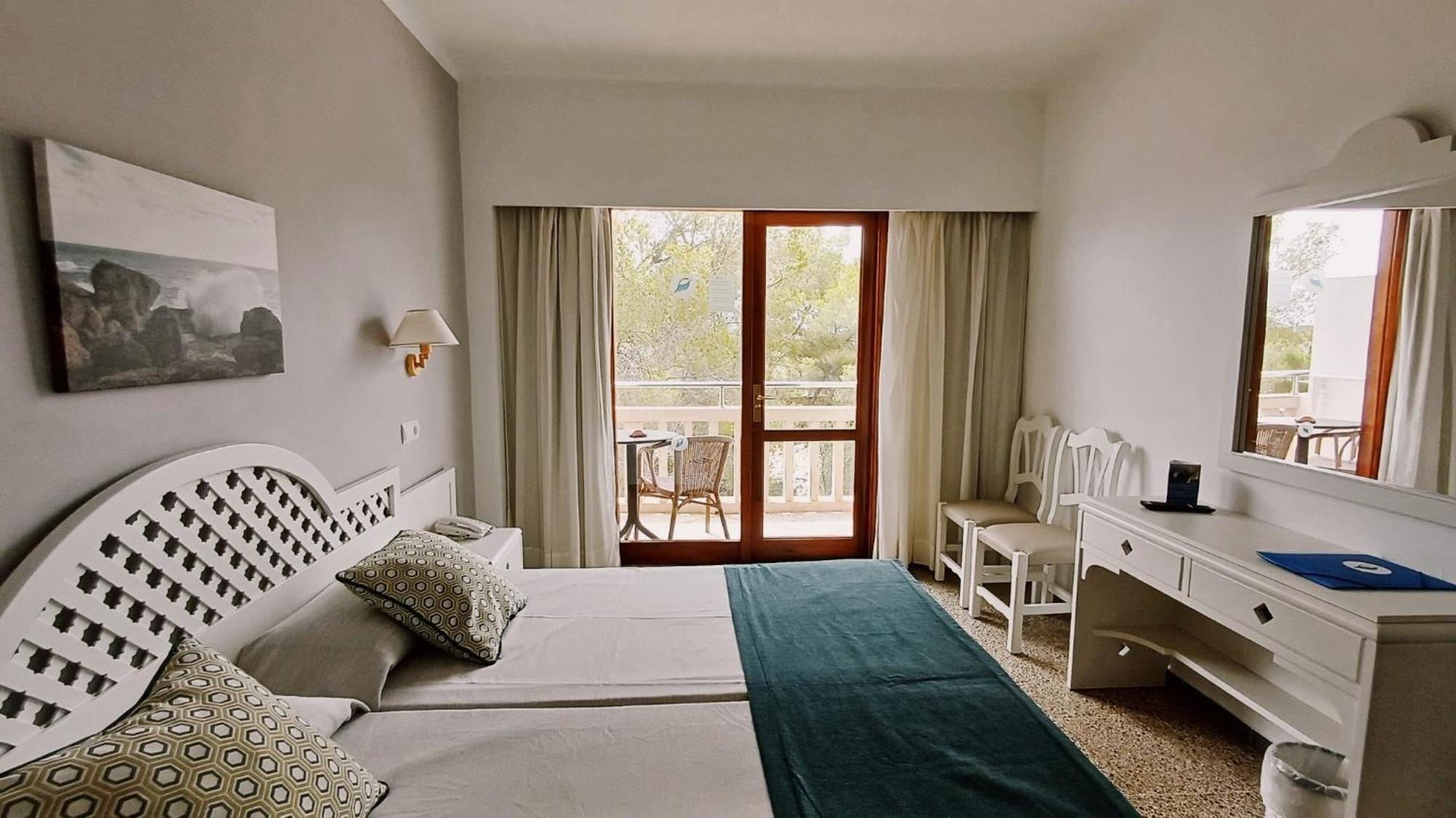 Double Room Side Sea View