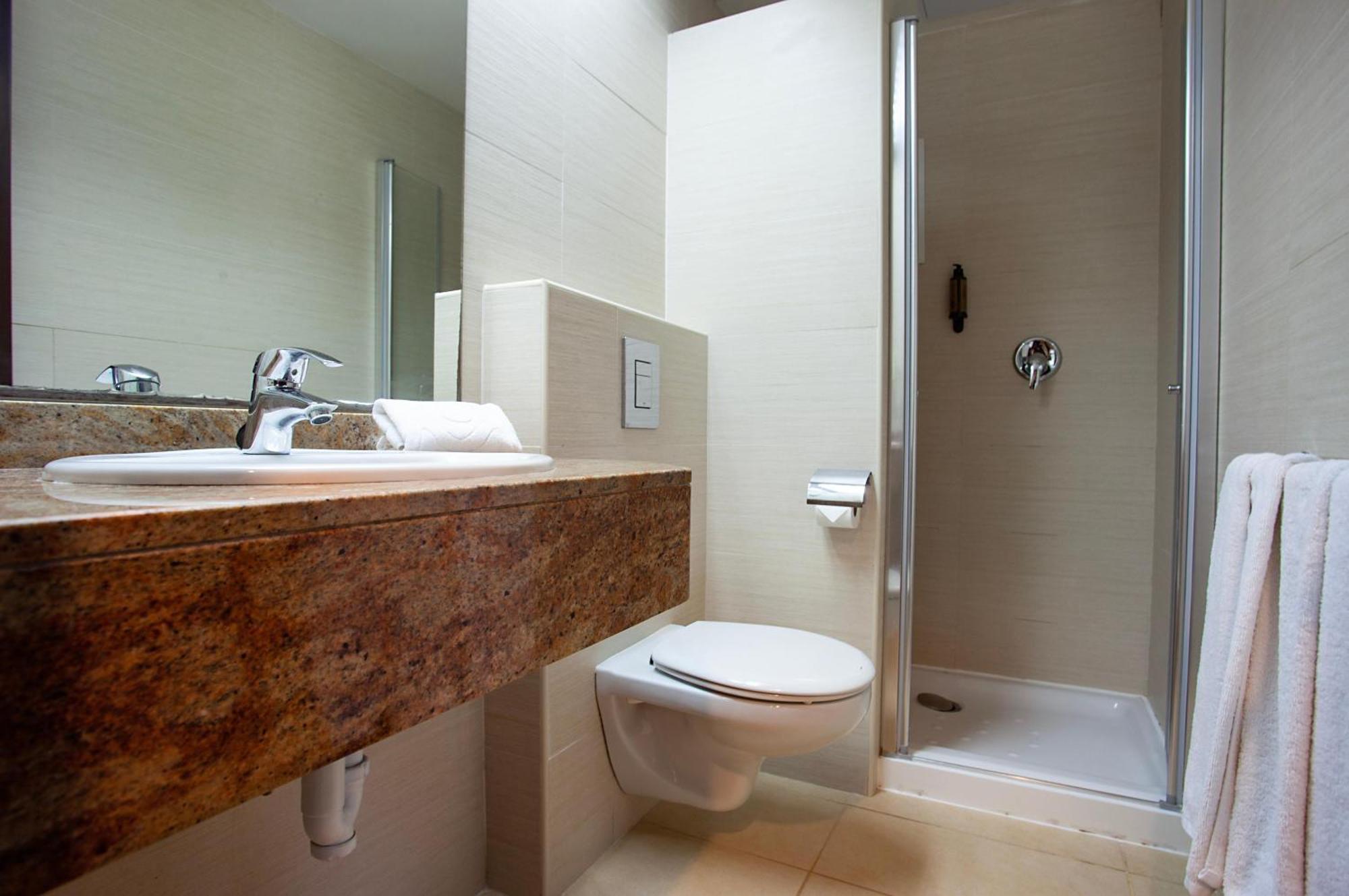 Standard Quadruple Room,1634404730:JPEG