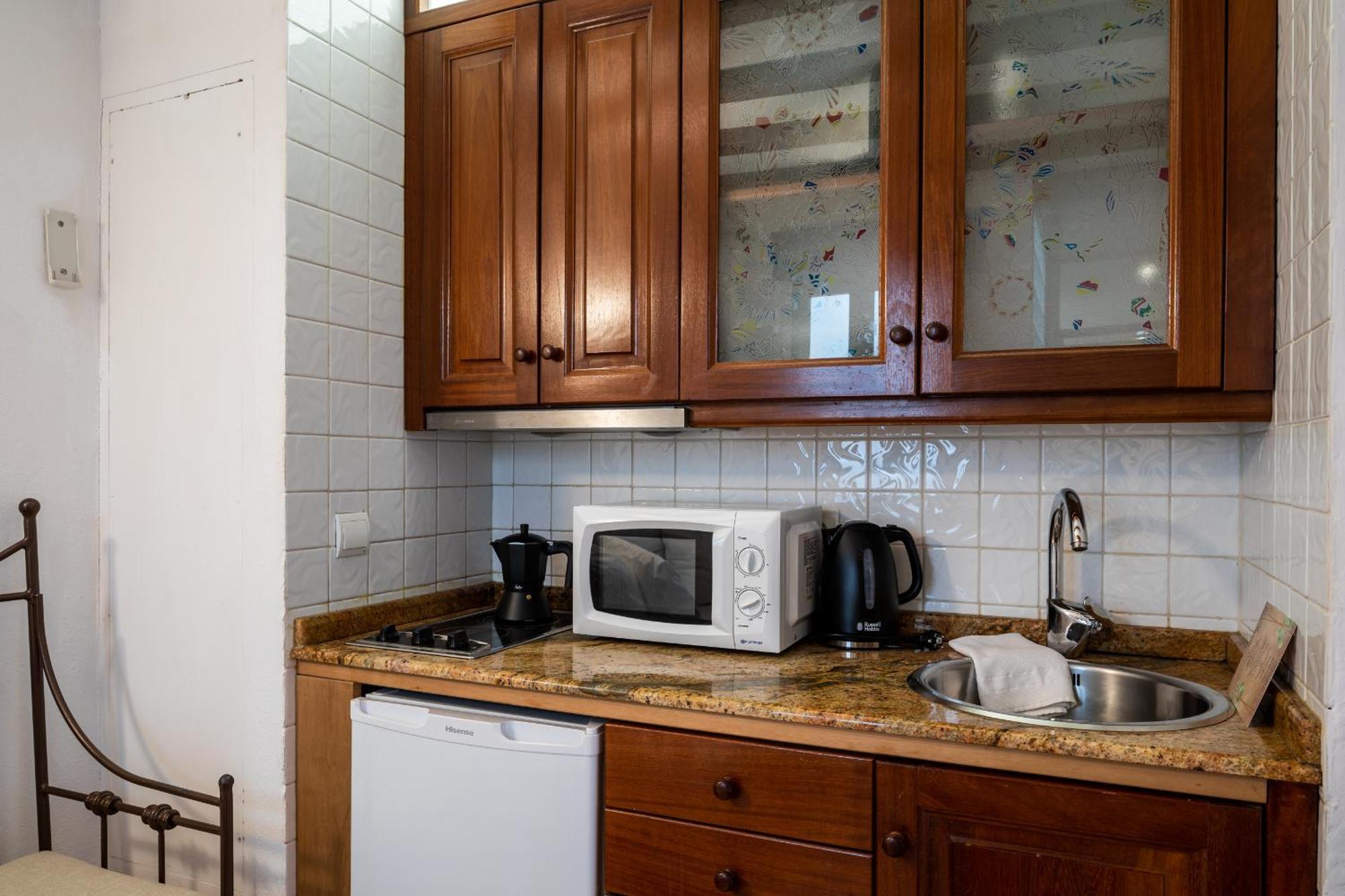 One-Bedroom Apartment (3 Adults),1648891266:JPEG