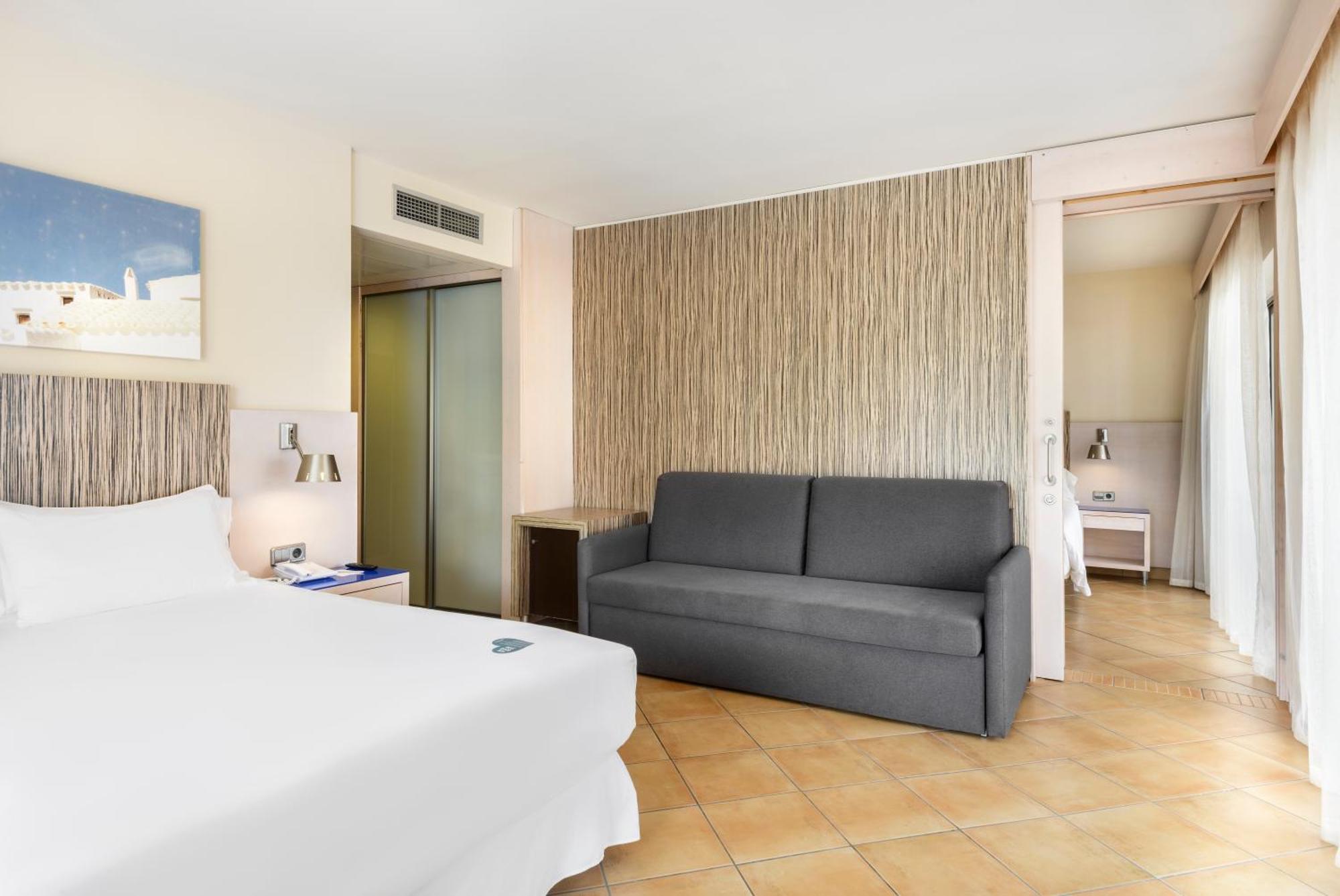 Habitación Familiar (2 adultos + 3 niños)