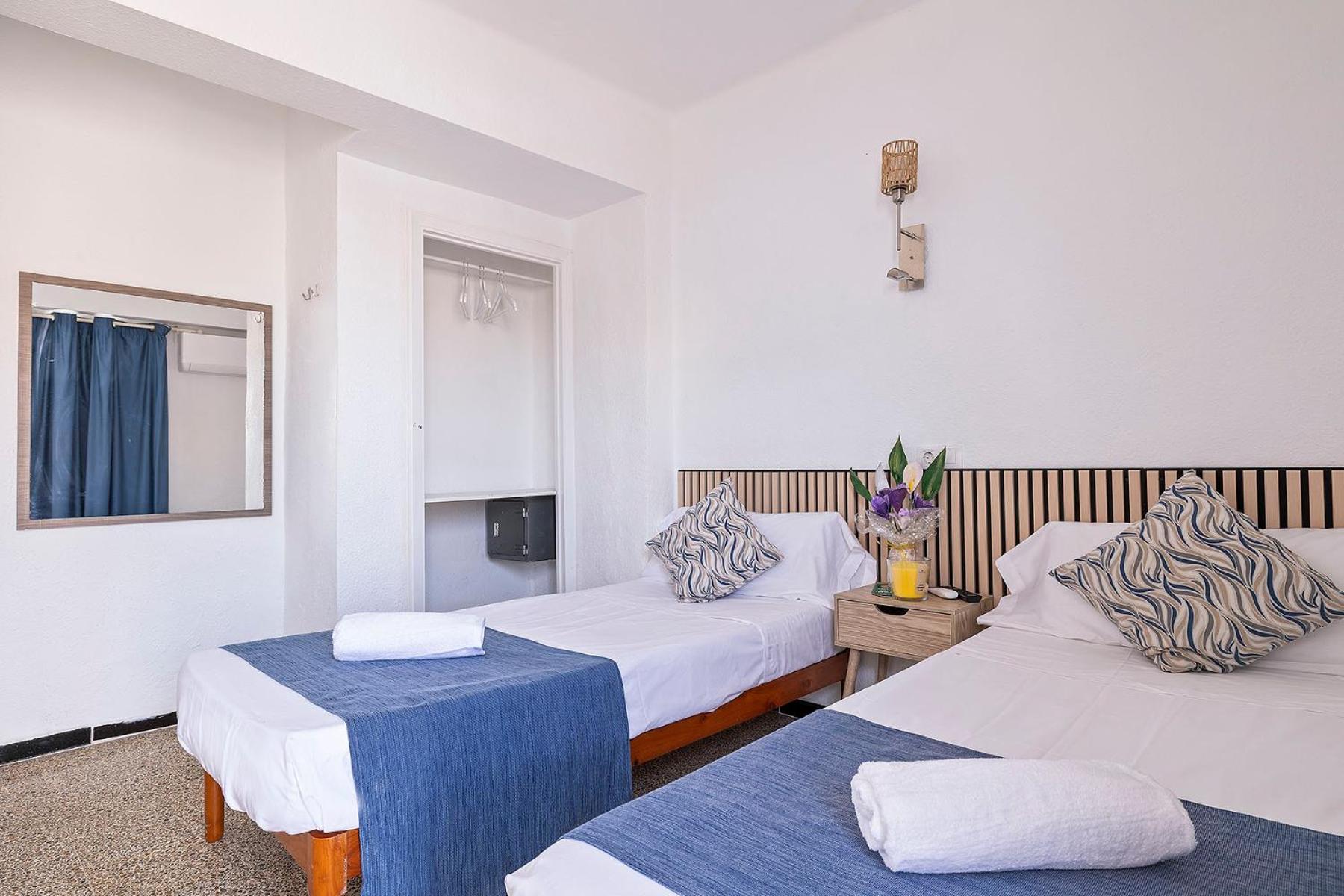 Two-Bedroom Deluxe Apartment,1689838147:JPEG