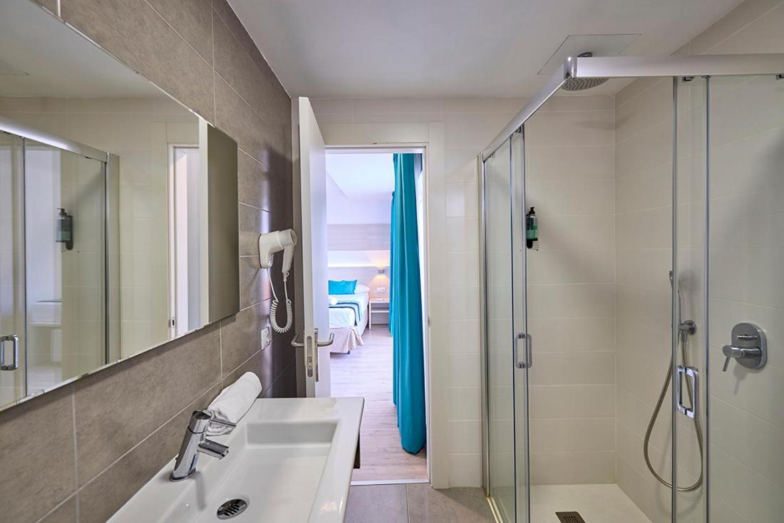 Economy Tweepersoonskamer met 2 Aparte Bedden en Balkon