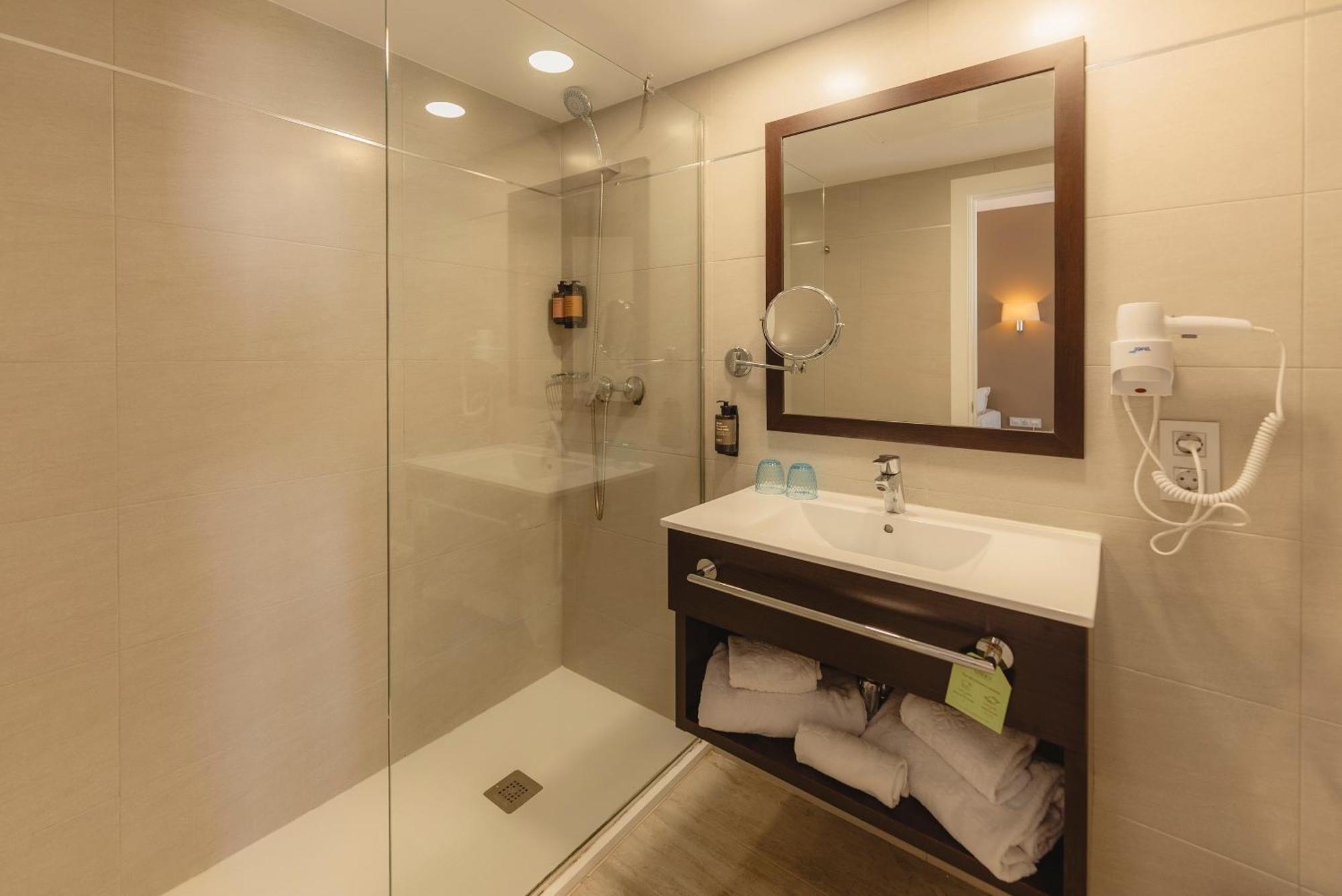 Habitación Doble con bañera de hidromasaje