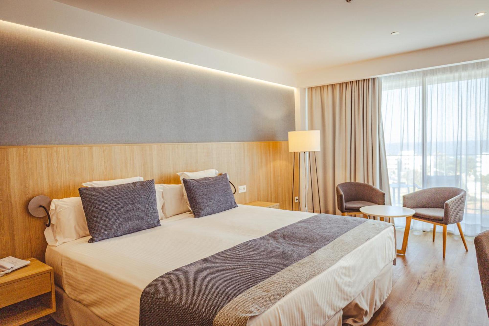 Double Room with Balcony Pool View