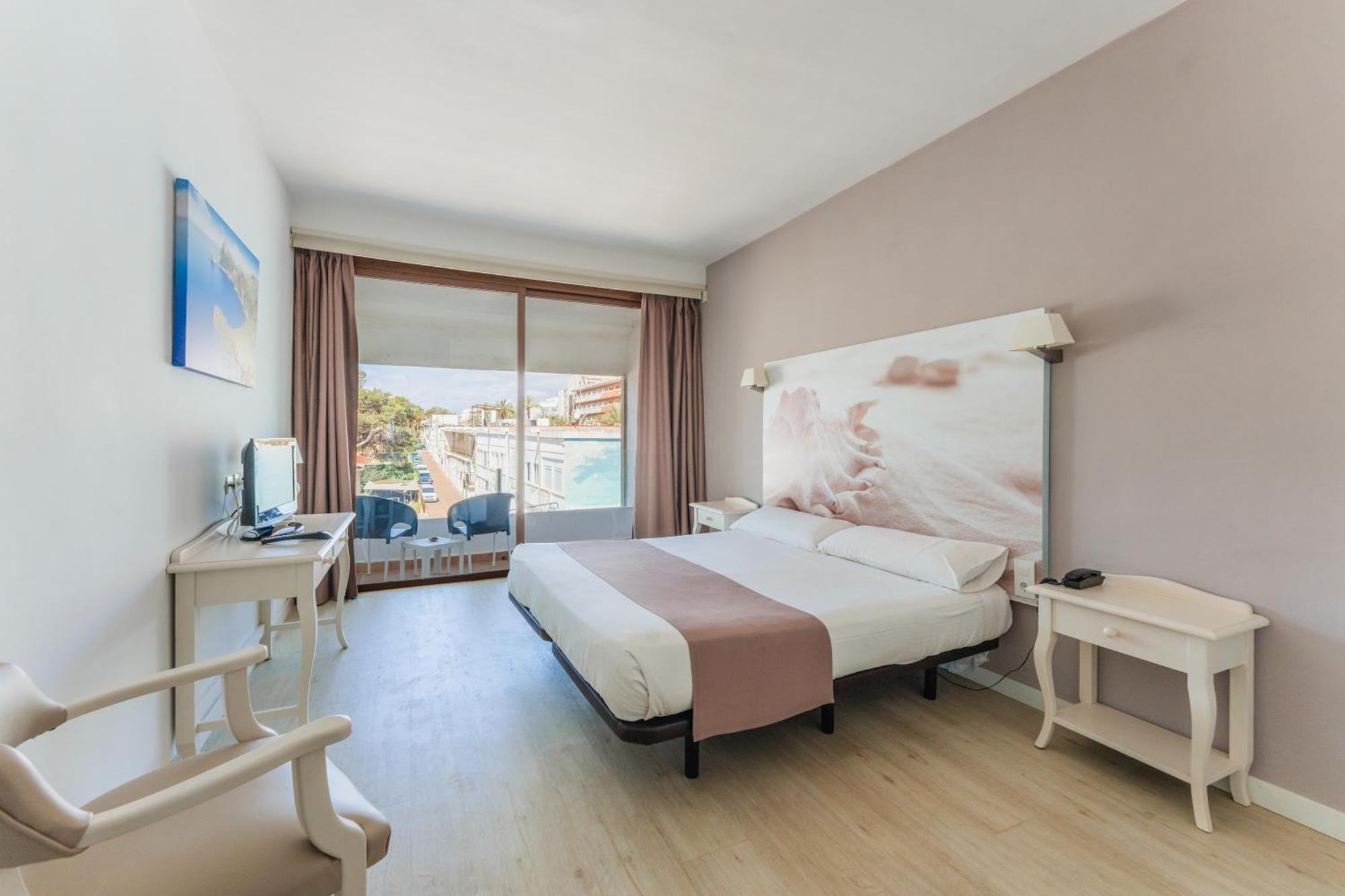 Basic Double or Twin Room