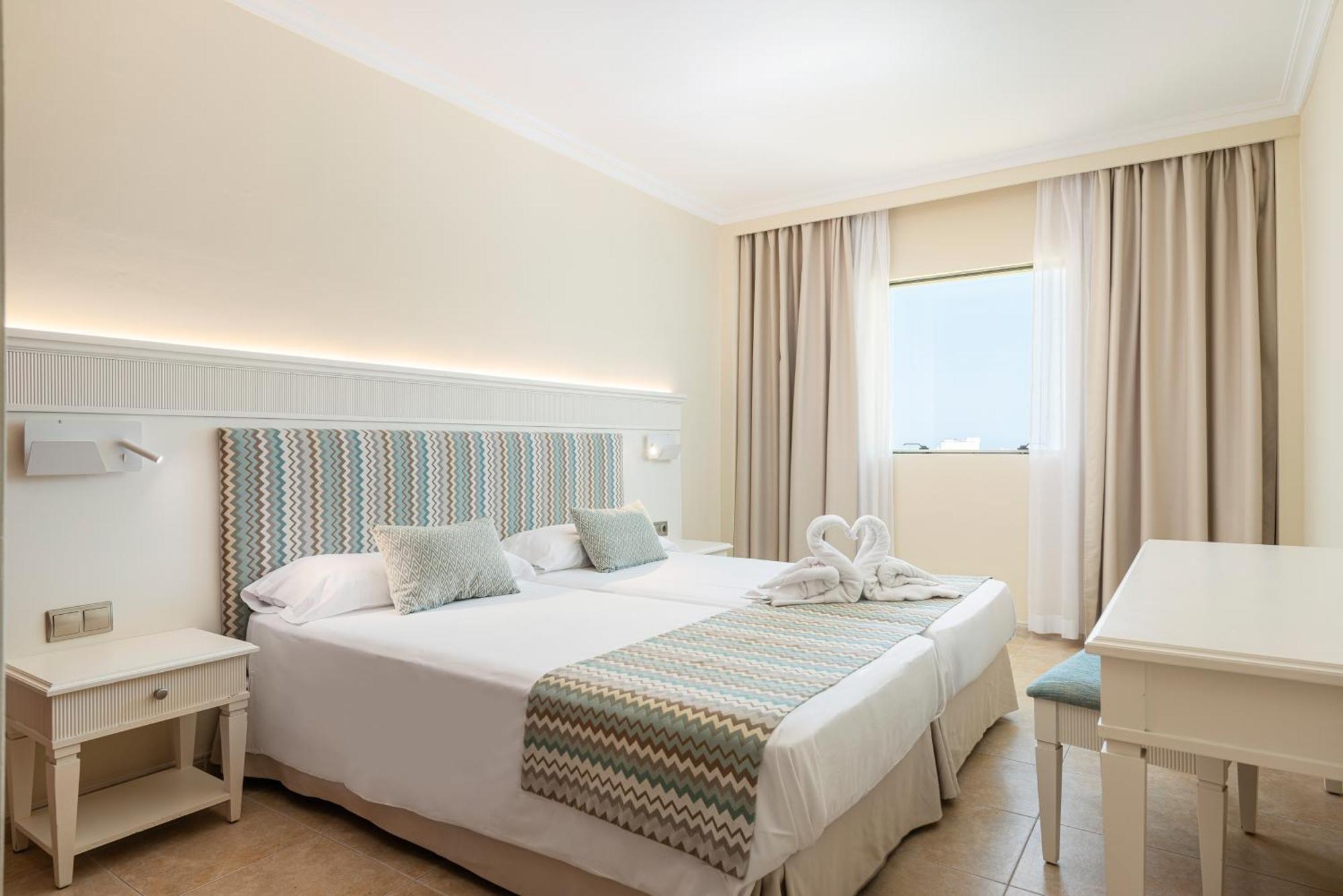 Two-Bedroom Apartment,1699325181:JPEG