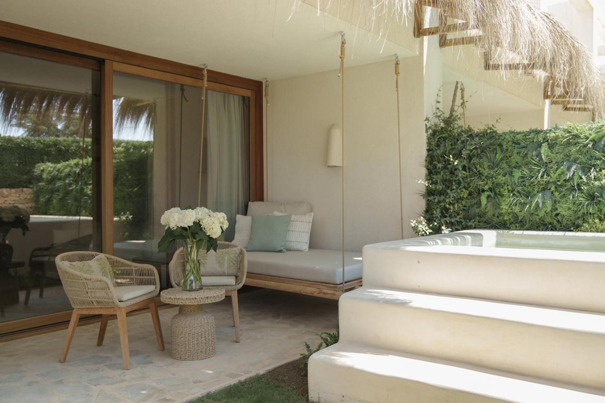 Suite mit Garten und Pool