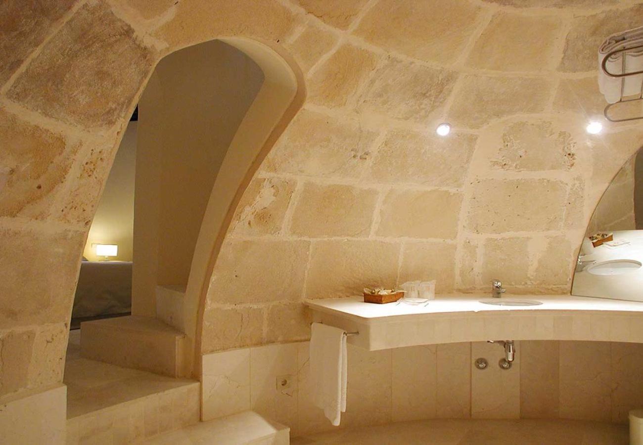 Superior Suite,1756431085:JPEG