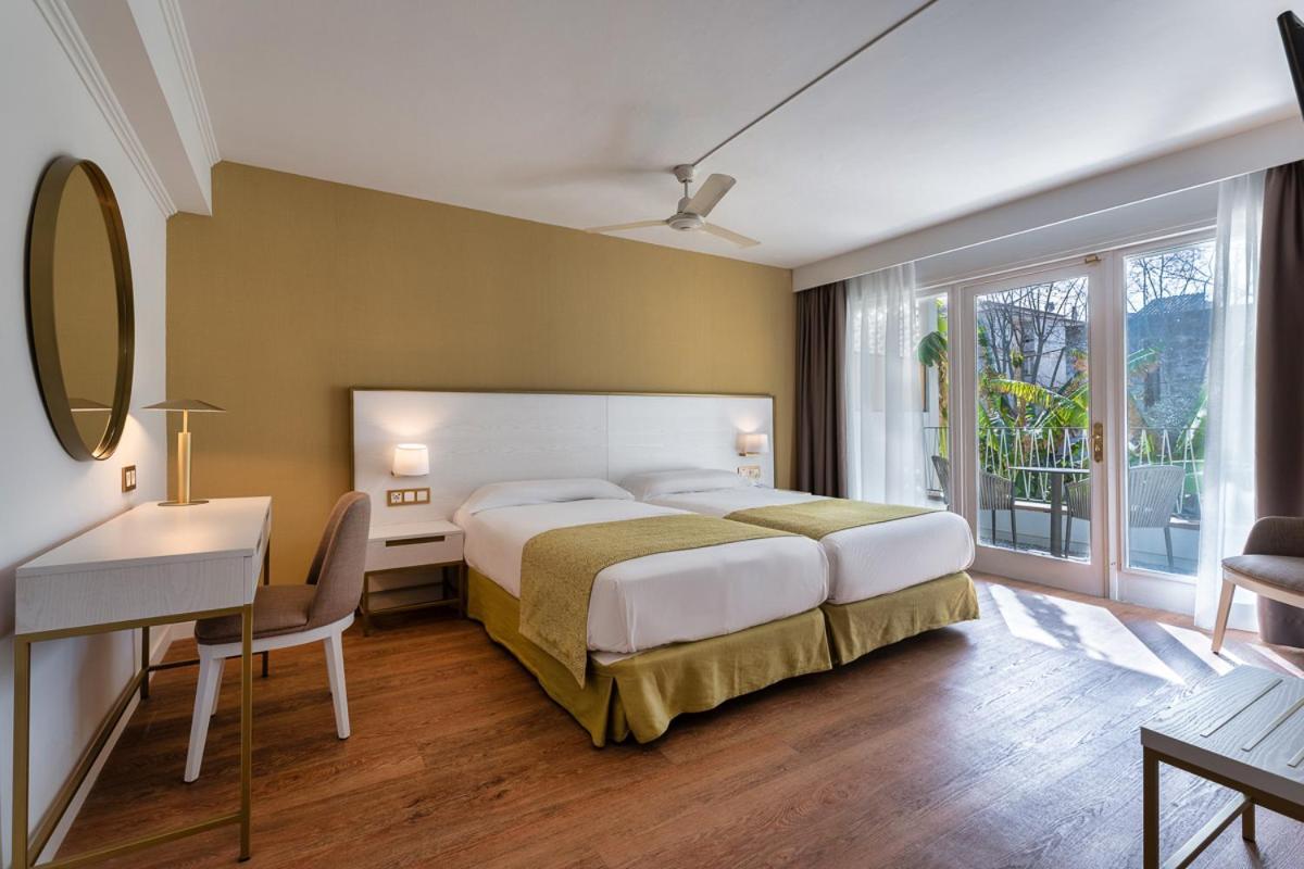 Standard Double or Twin Room with Balcony,1756498958:JPEG