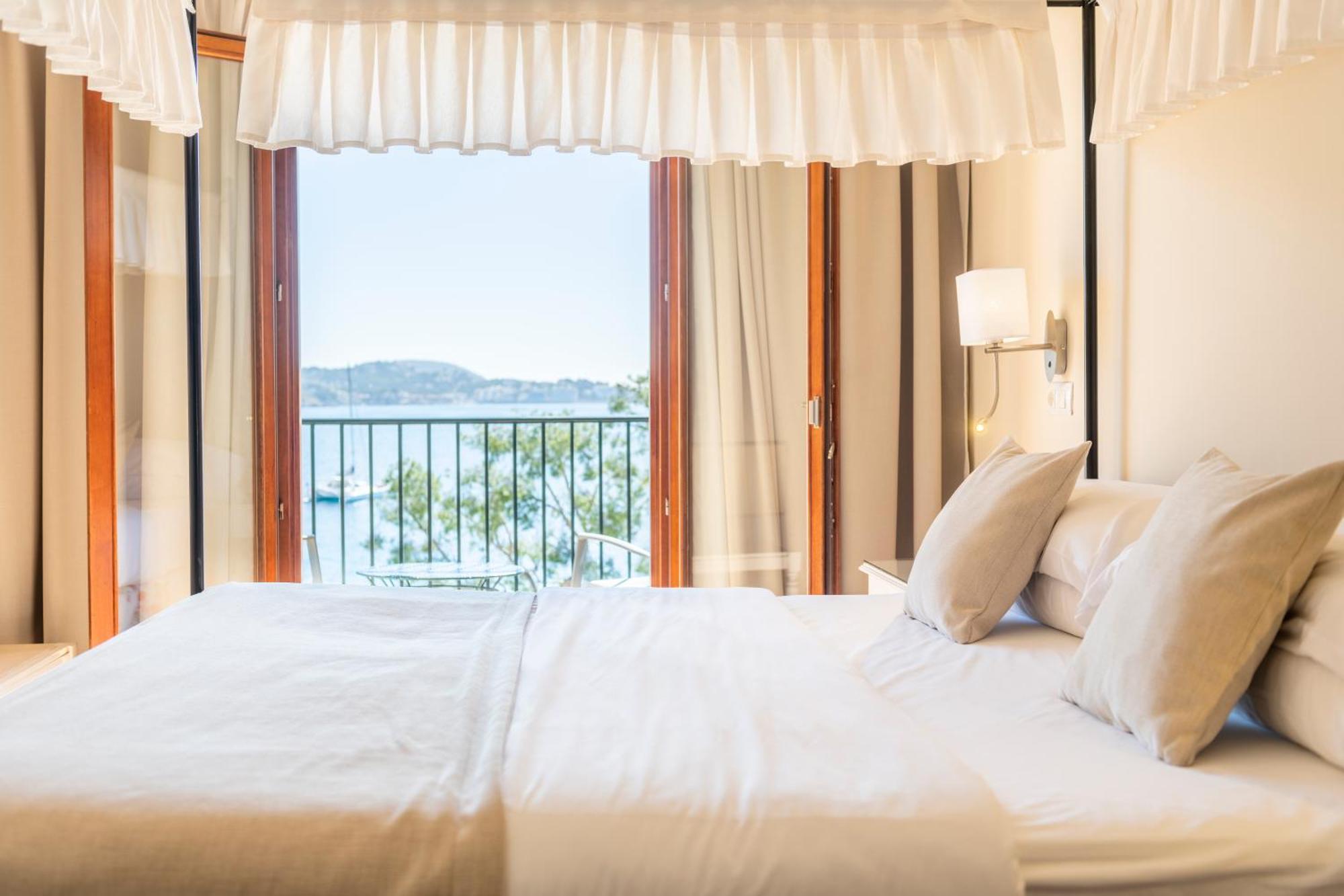 Superior Tweepersoonskamer met 1 of 2 Bedden en Balkon - Uitzicht op Zee