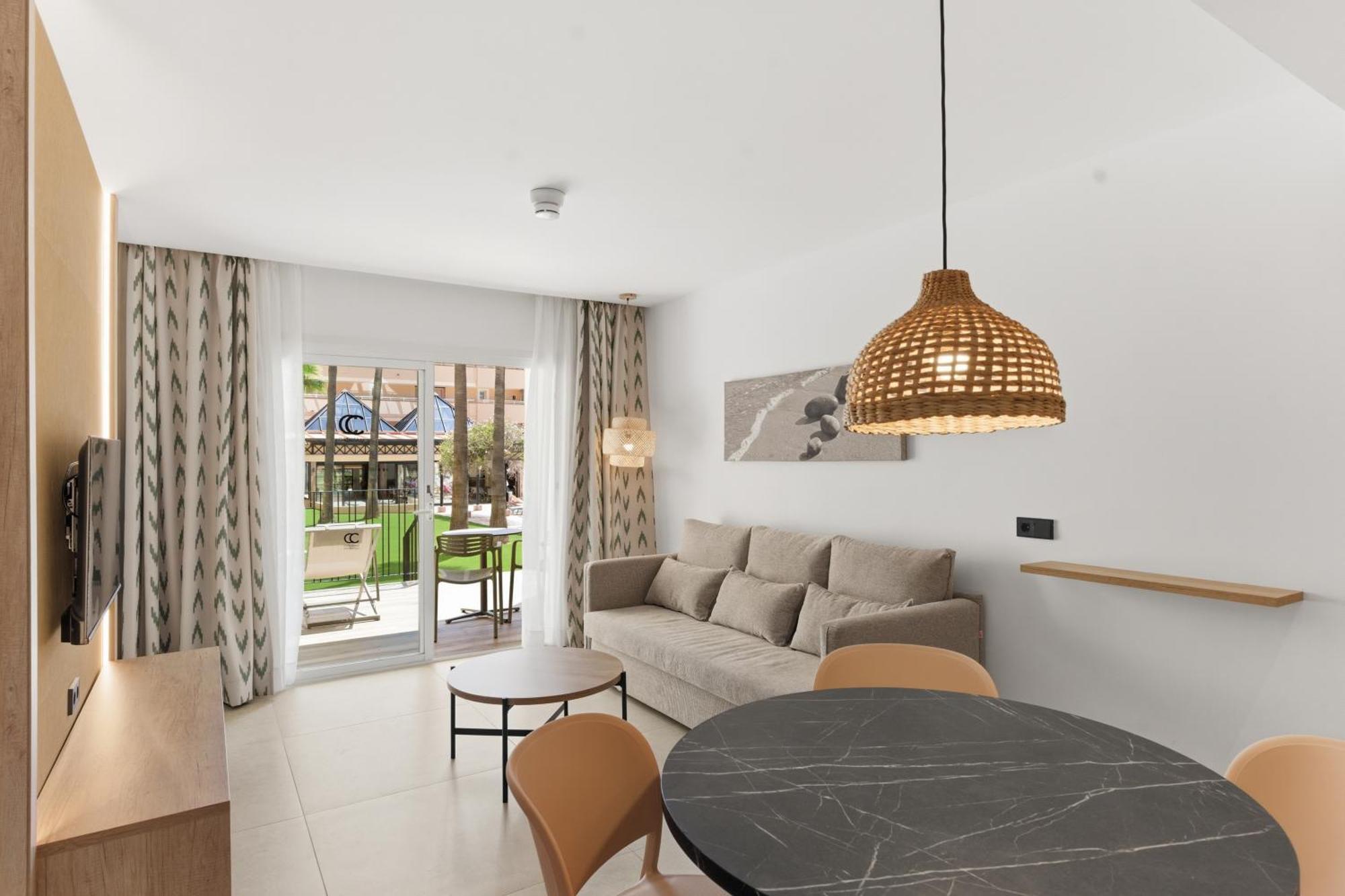 One-Bedroom Apartment Ground Floor Terrace,1770482309:JPEG