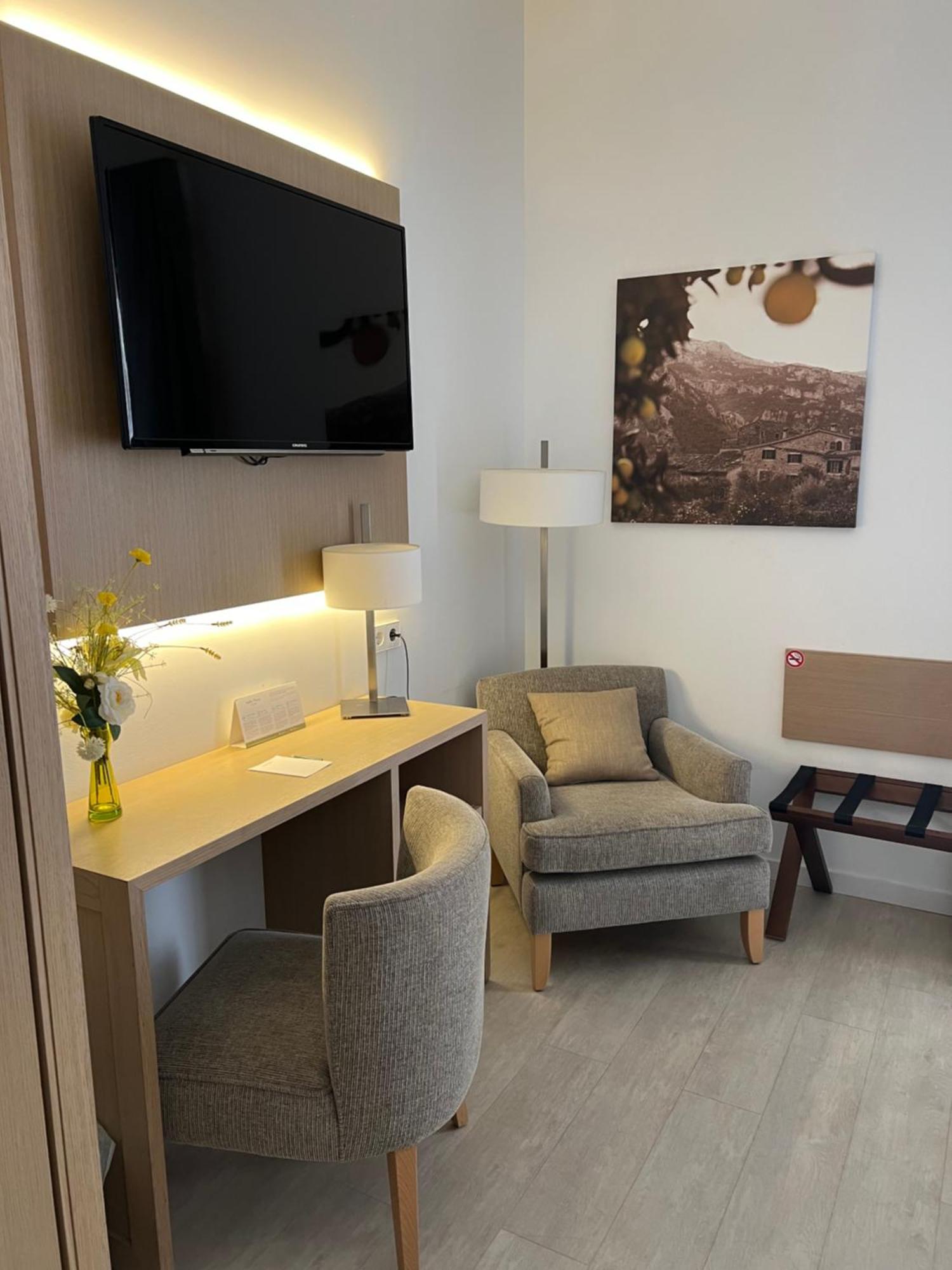 Superior Double or Twin Room City View