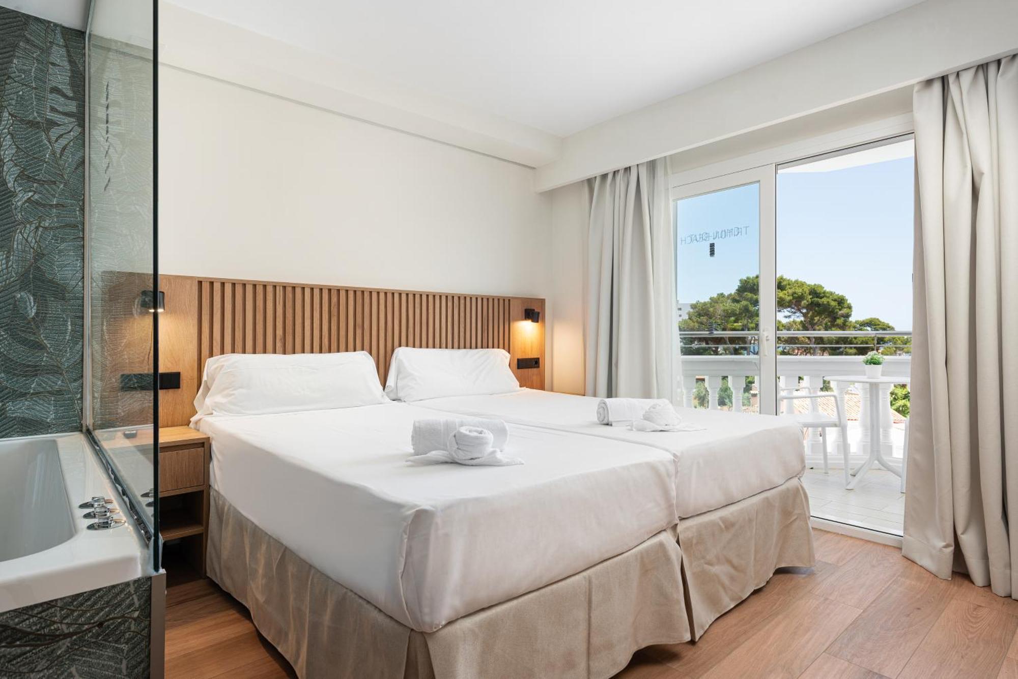 Deluxe Double Room Balcony