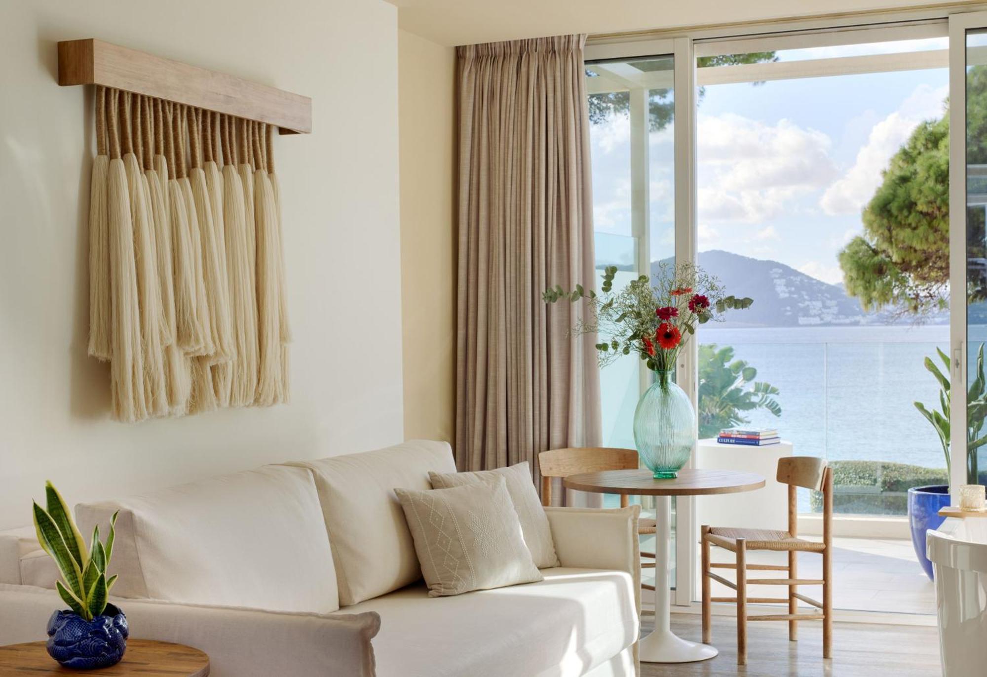 Extra ME Junior Suite Sea View