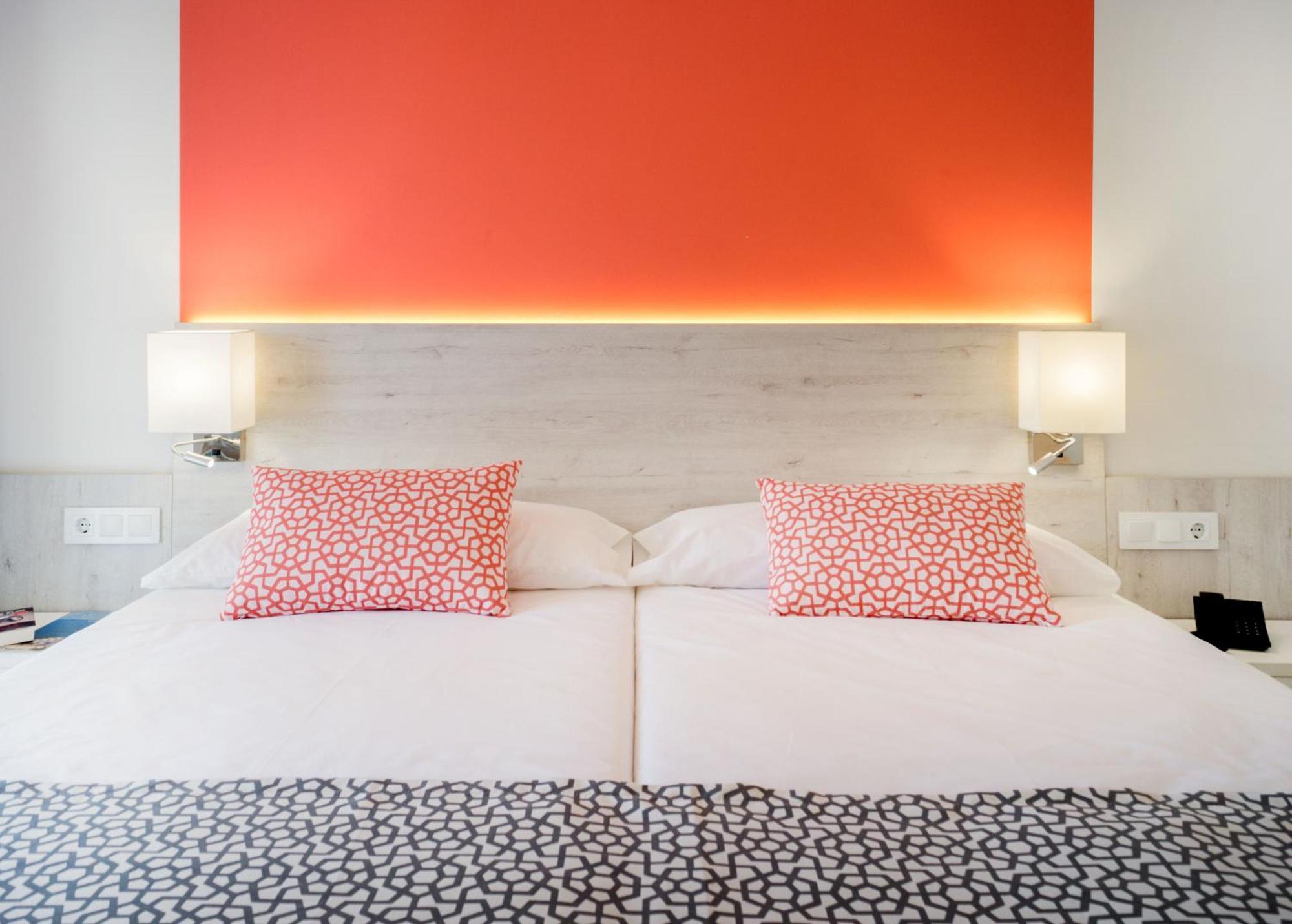 Chambre Familiale avec Balcon (2 Adultes + 2 Enfants)