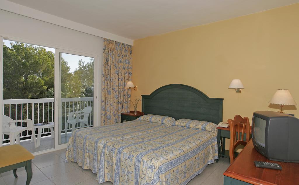 Double Room,386735065:JPEG