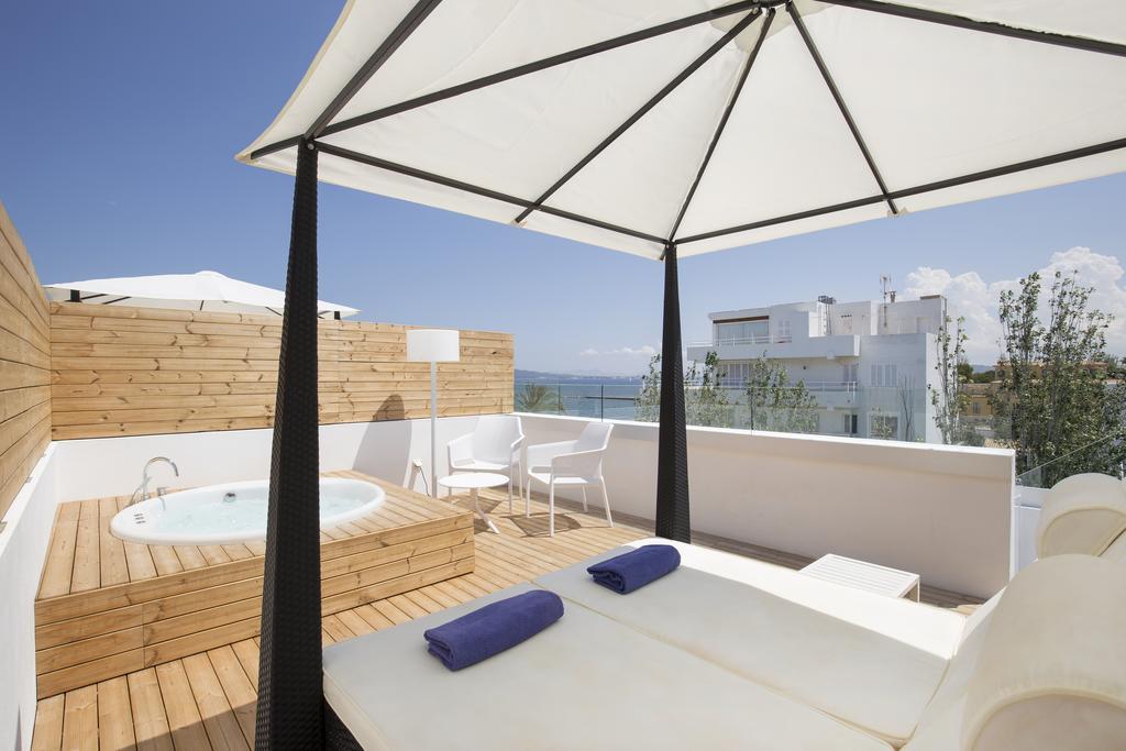 Premium One-Bedroom Apartment with Whirlpool Bath with Side Sea View,404293668:JPEG